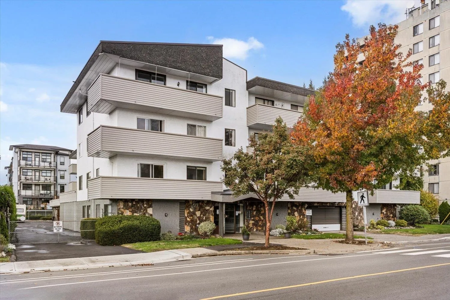 109 9175 Mary Street