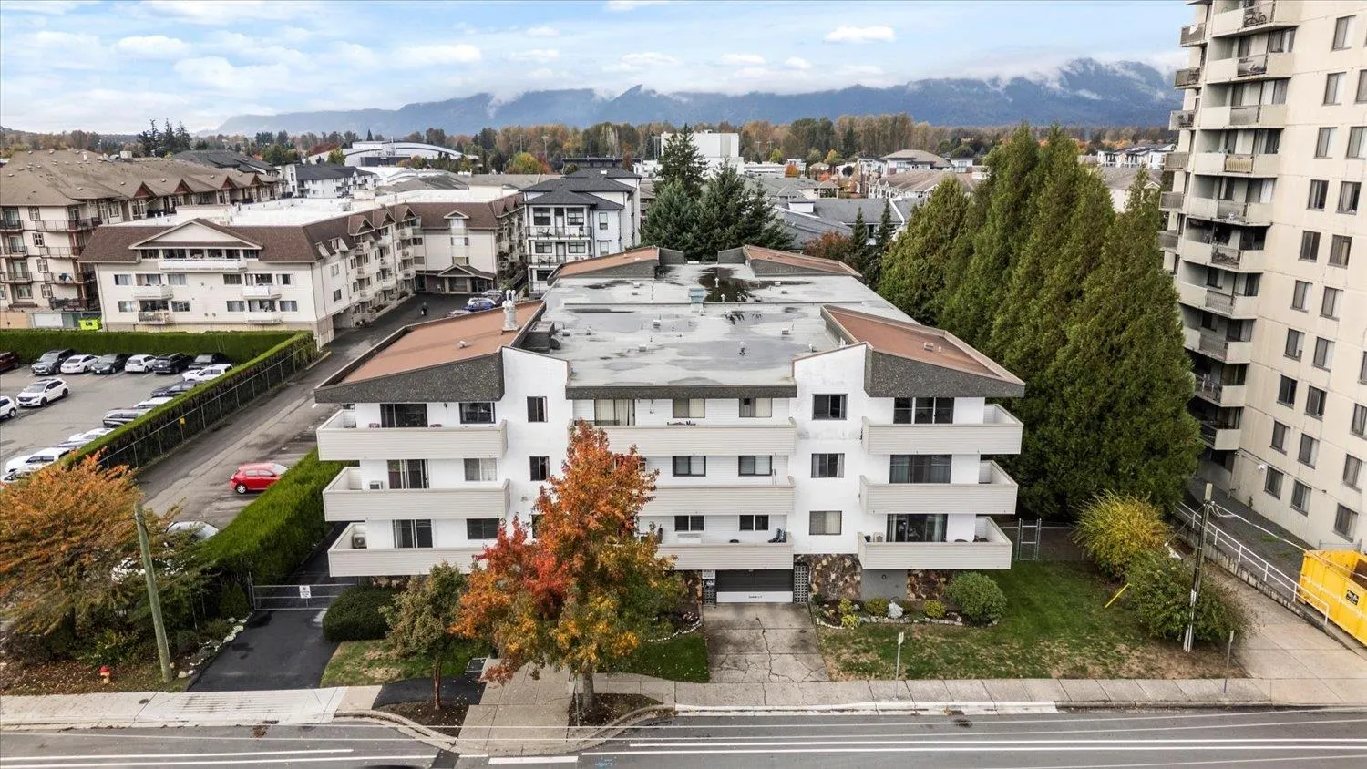 109 9175 Mary Street