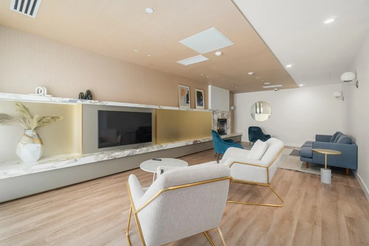 214 721 Anskar Court