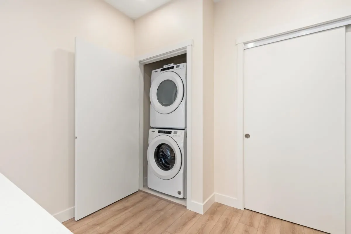 214 721 Anskar Court