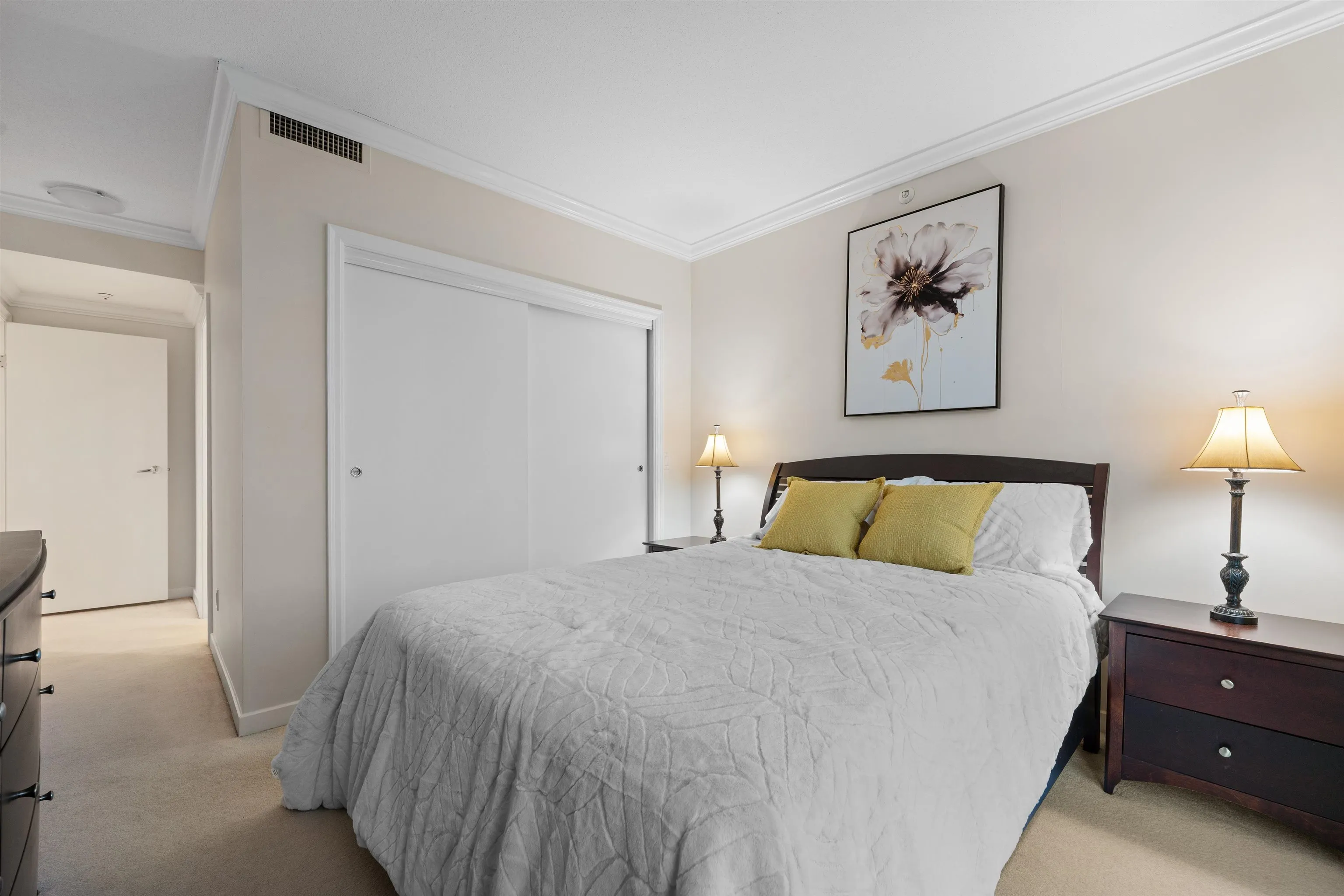 504 1790 Bayshore Drive