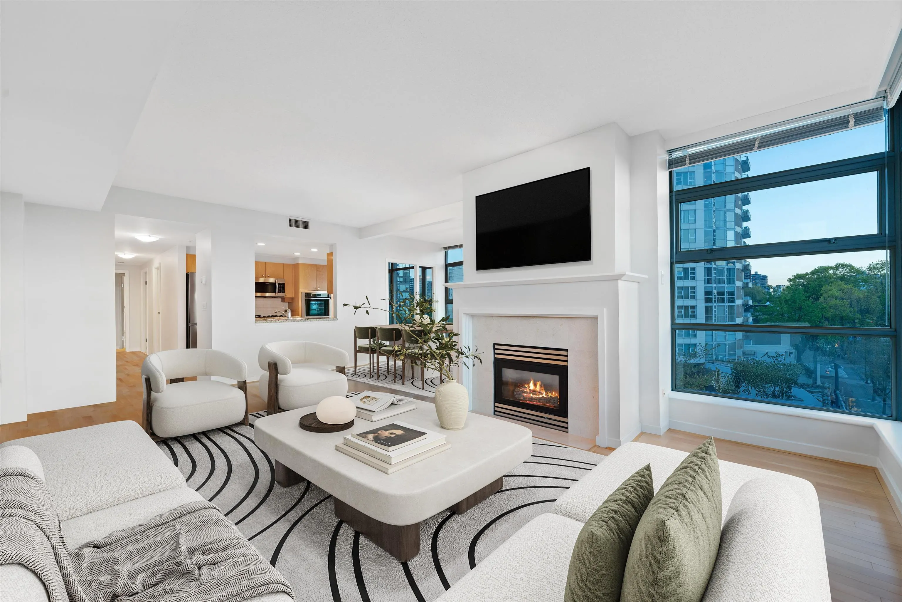 504 1790 Bayshore Drive