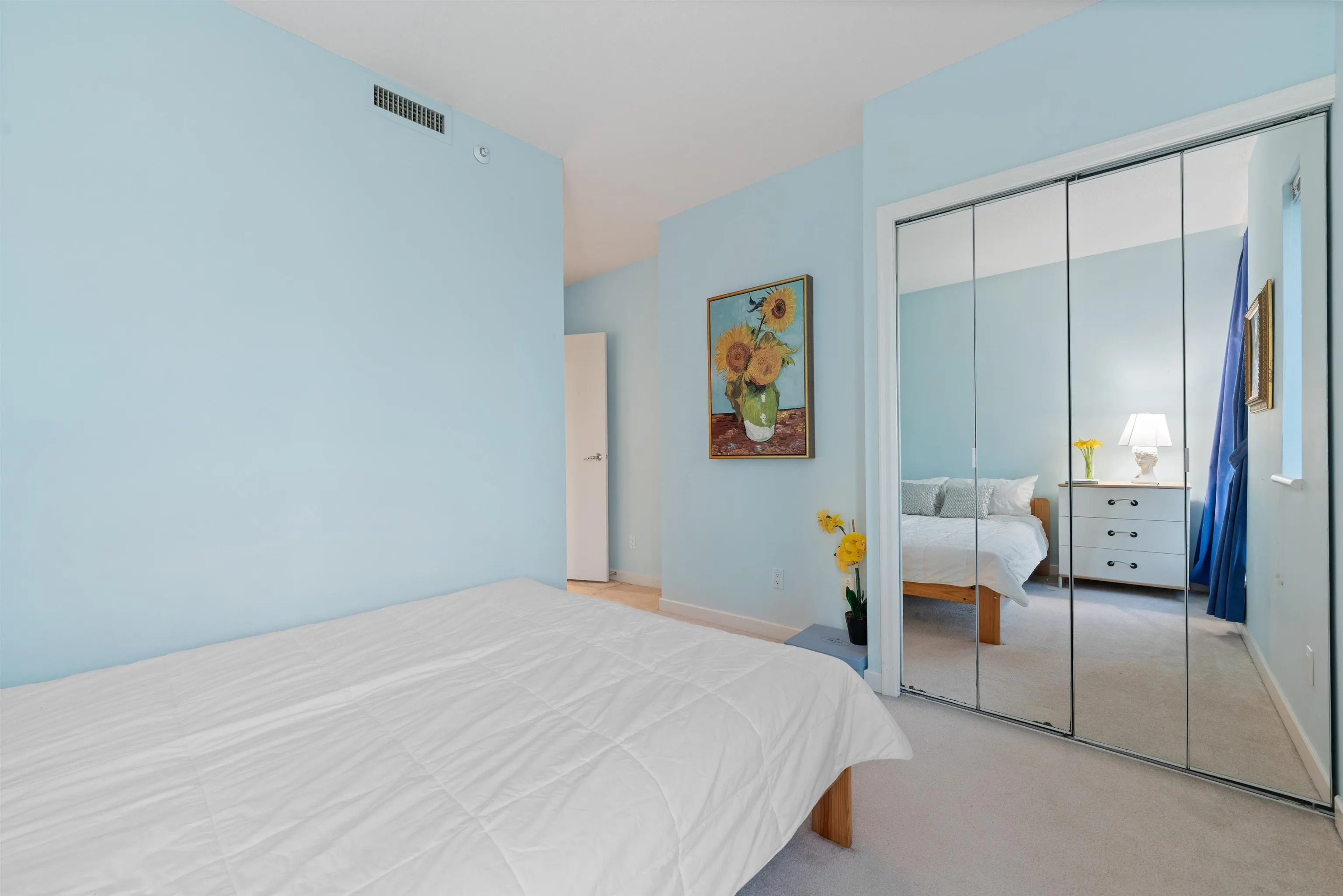 504 1790 Bayshore Drive