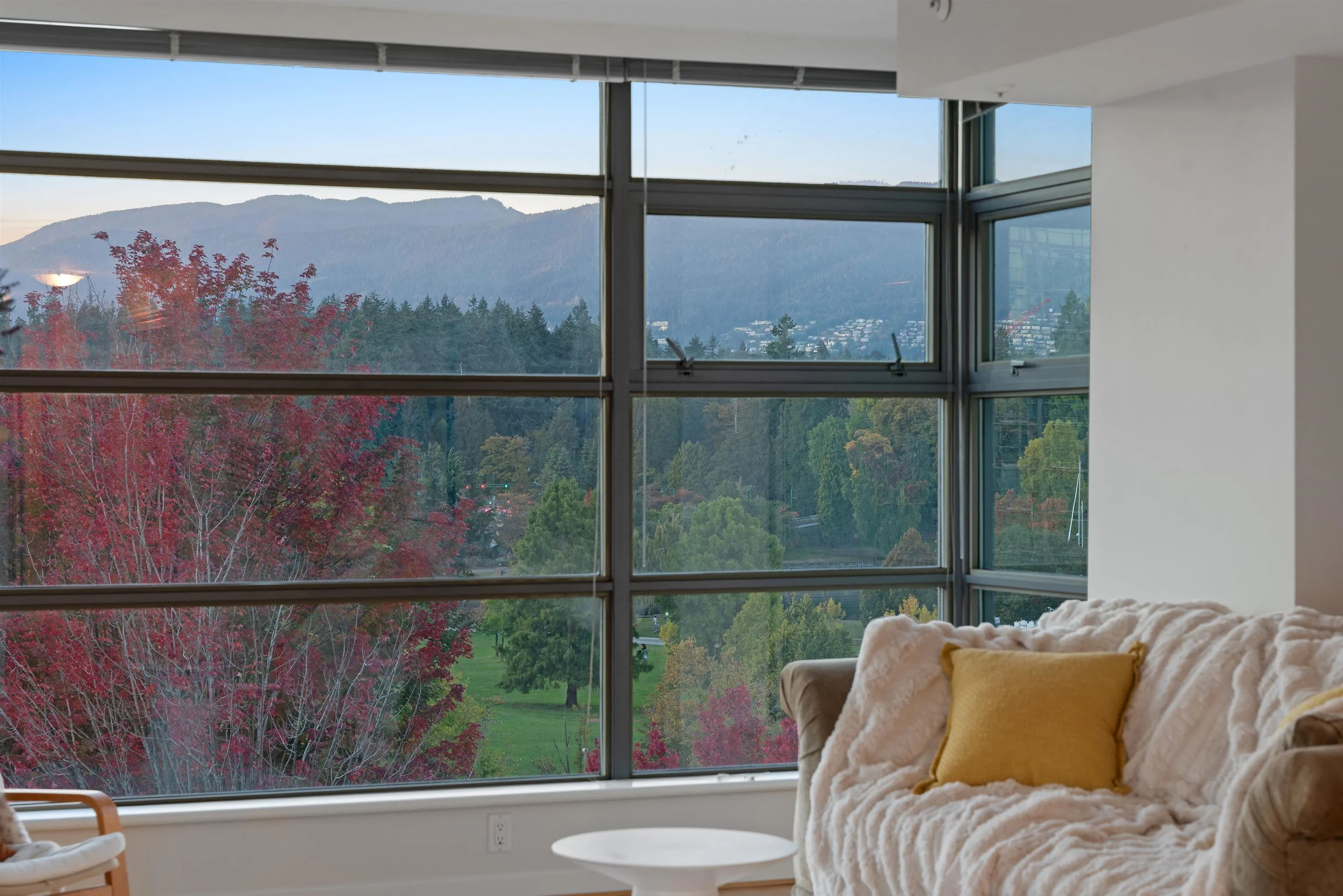 504 1790 Bayshore Drive