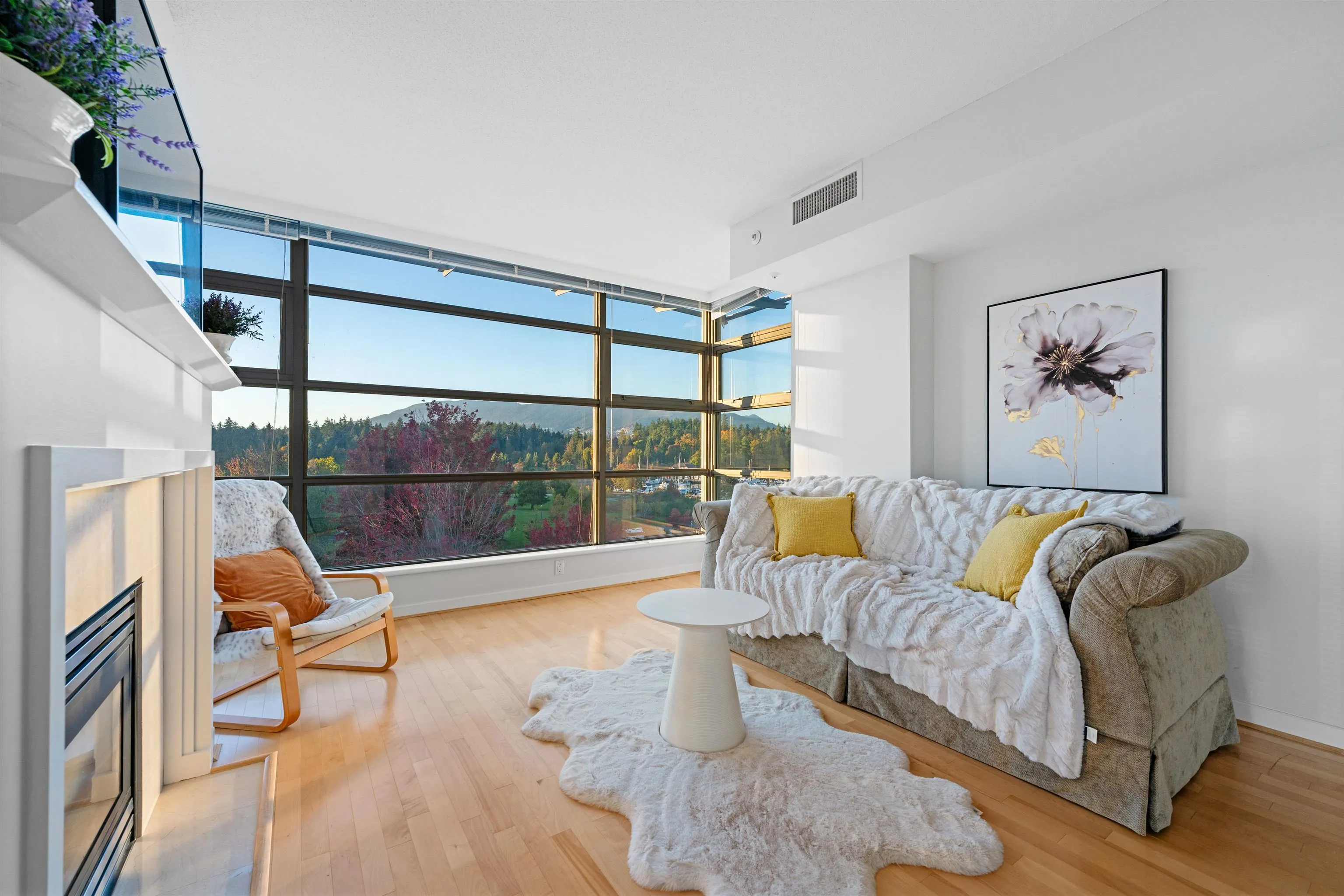 504 1790 Bayshore Drive