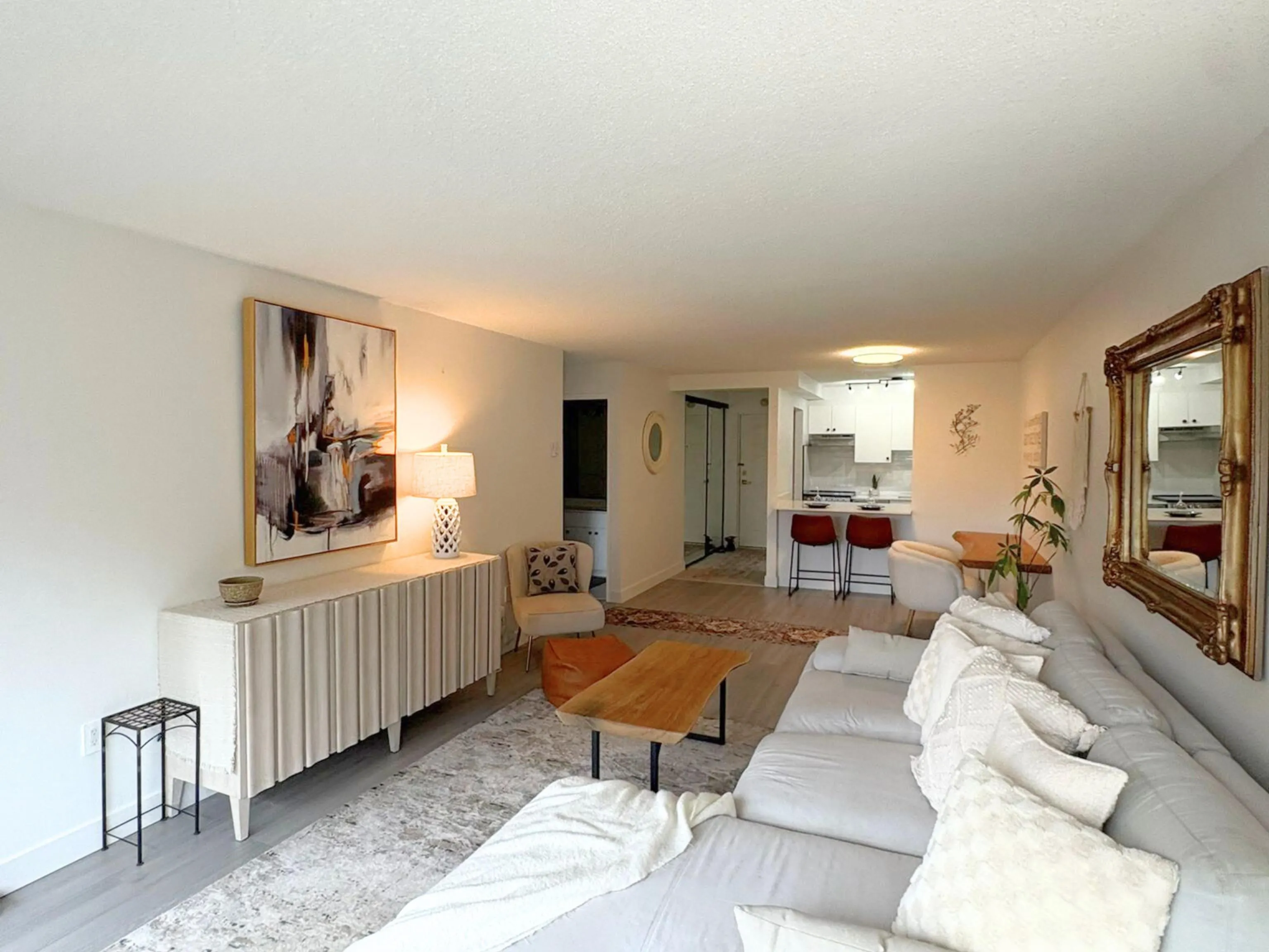 407 6611 Minoru Boulevard