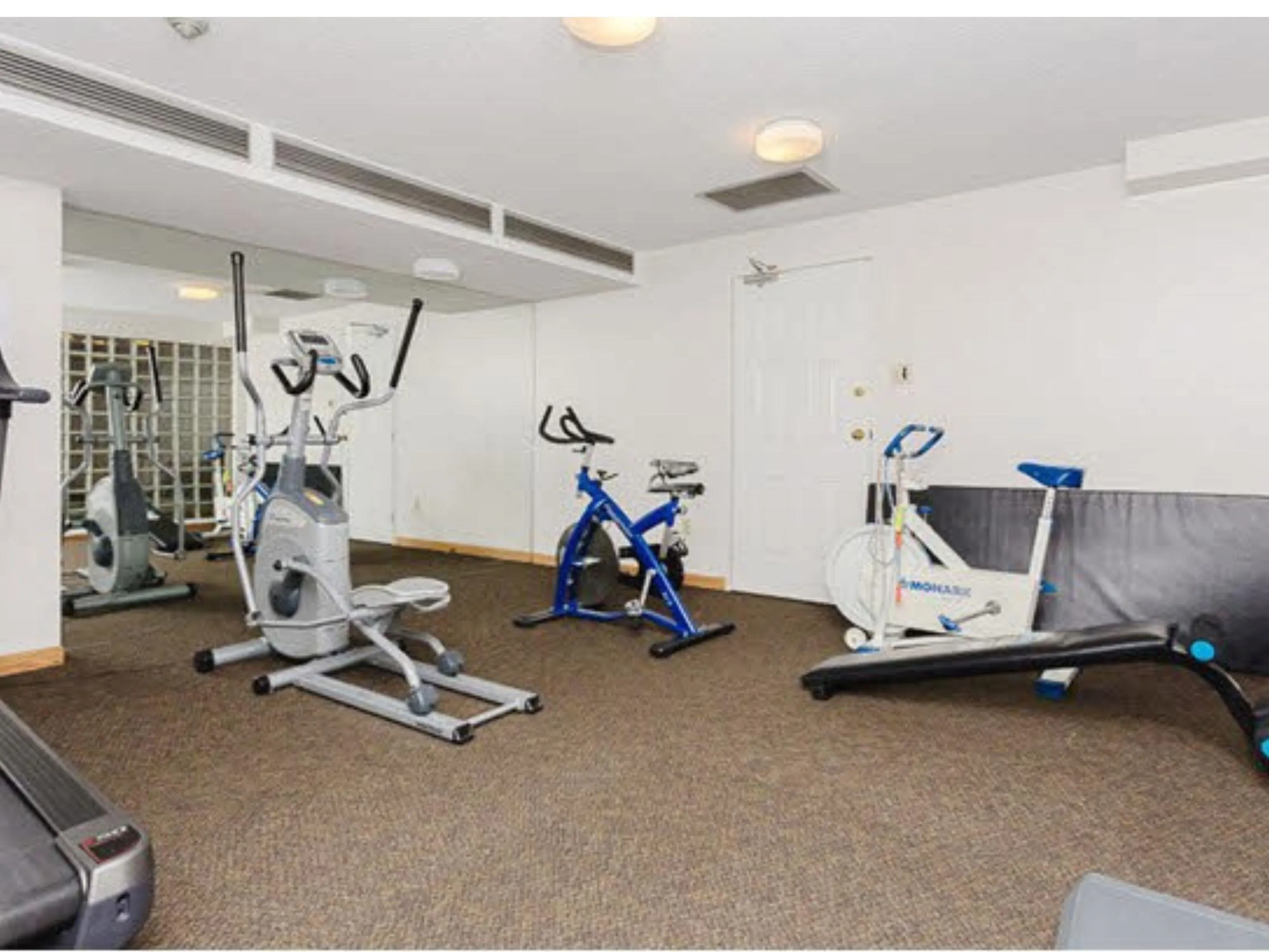 407 6611 Minoru Boulevard