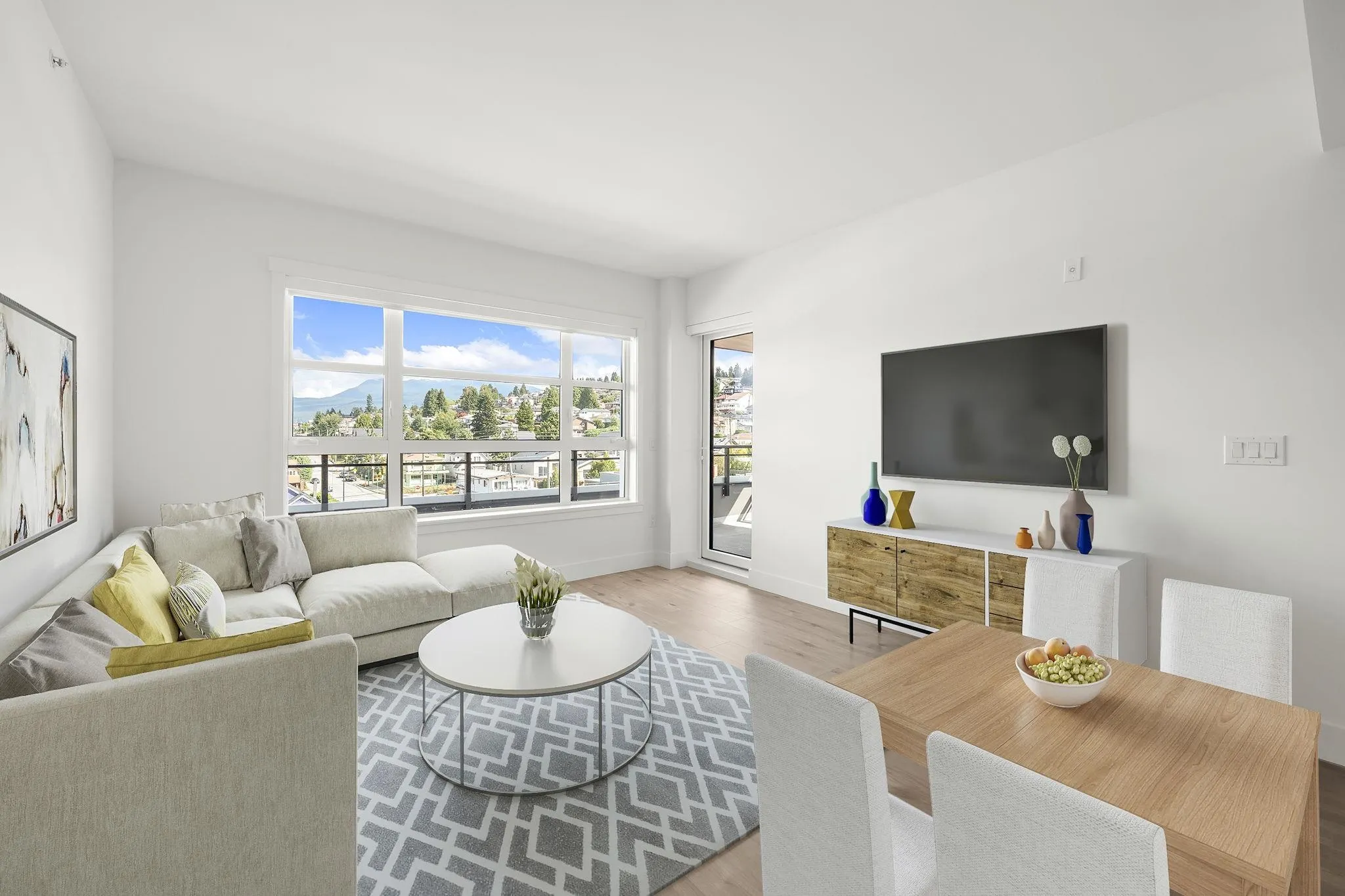 504 4788 Hastings Street