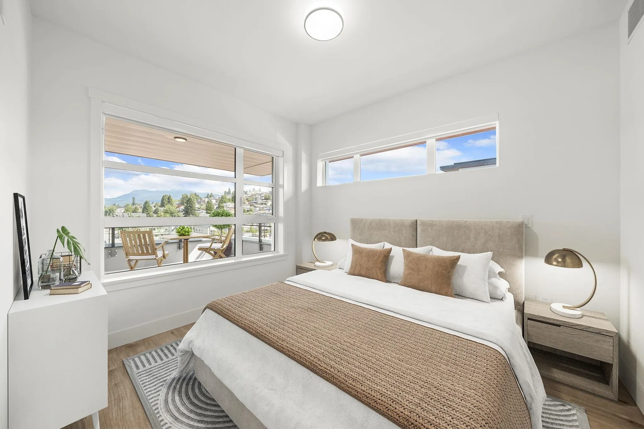 504 4788 Hastings Street