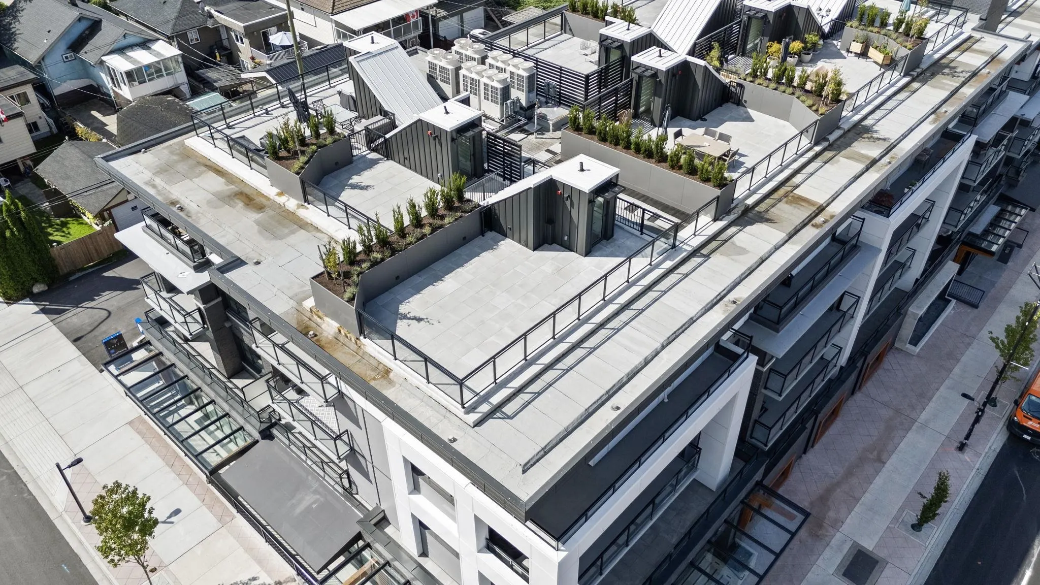 504 4788 Hastings Street