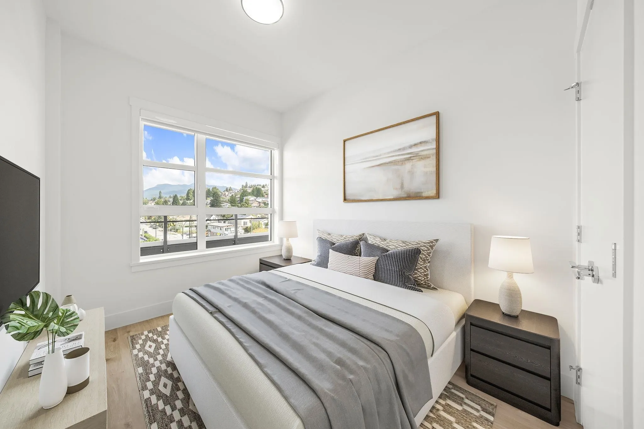 504 4788 Hastings Street