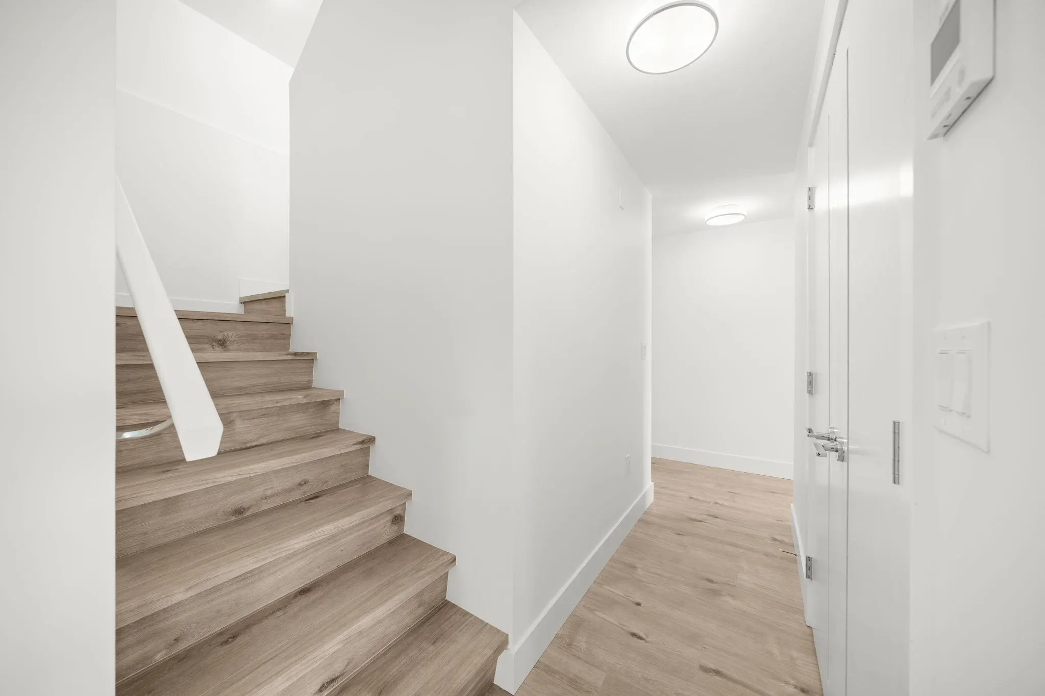 504 4788 Hastings Street