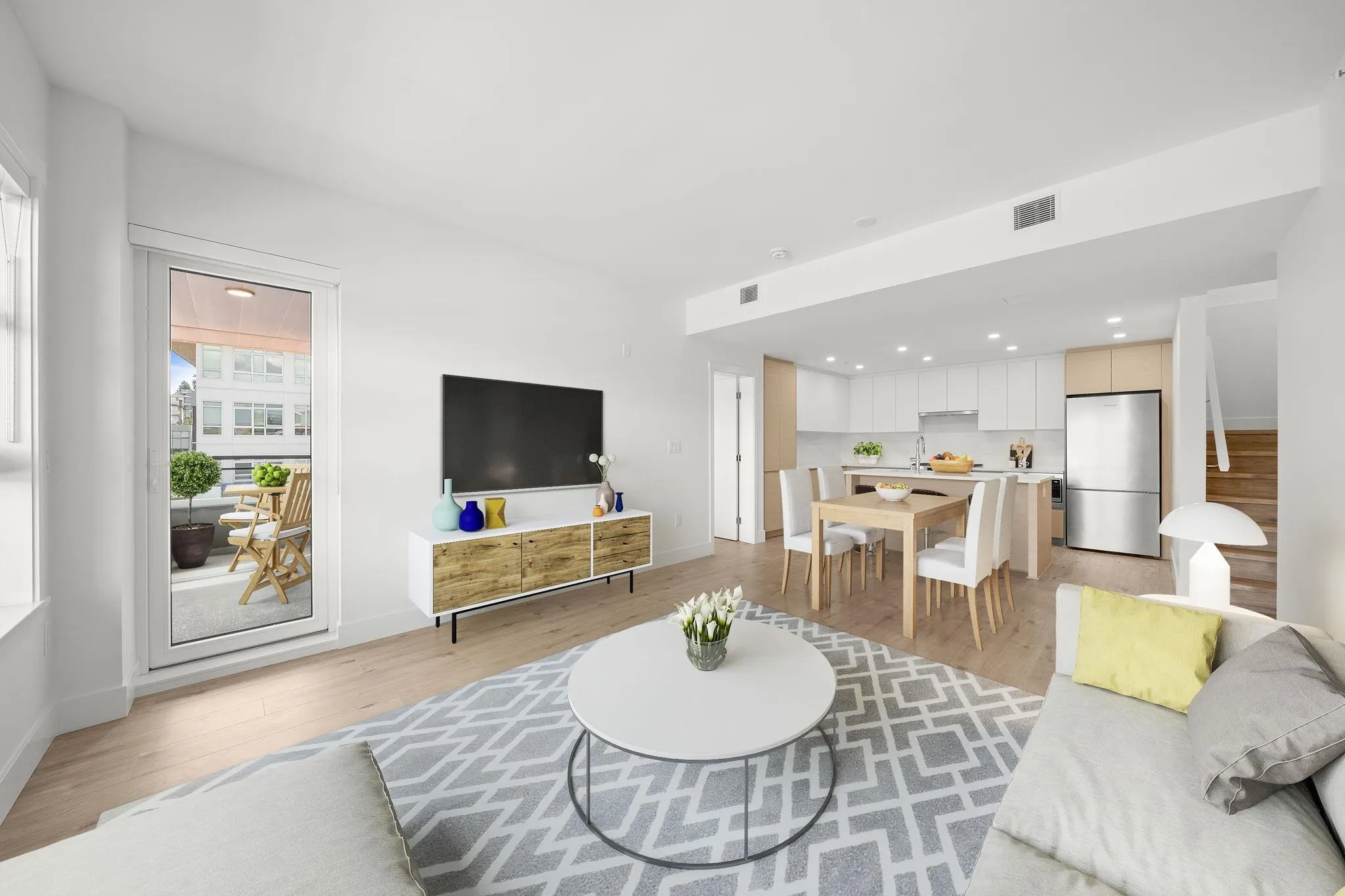 504 4788 Hastings Street