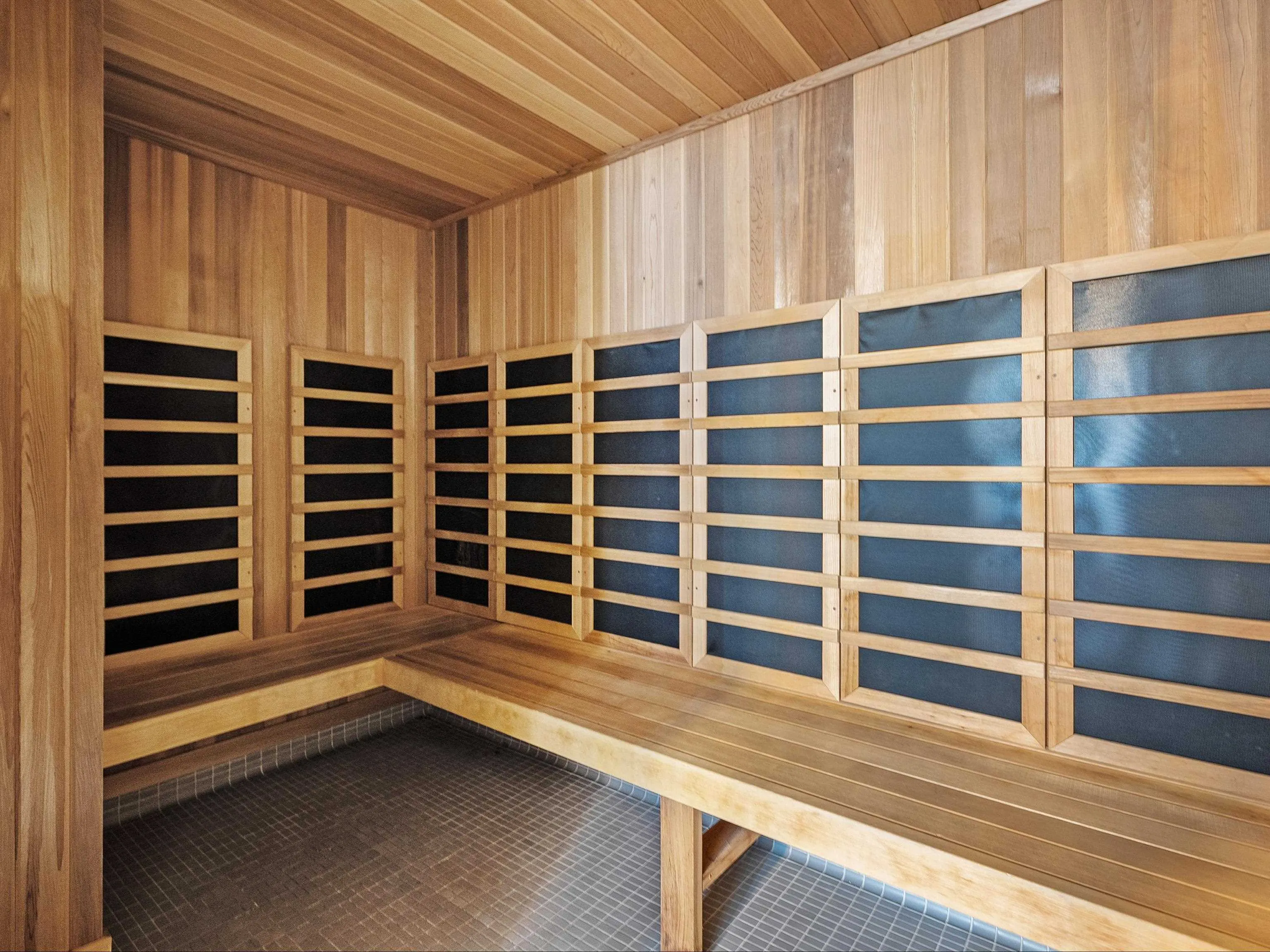 2004 1632 Lions Gate Lane