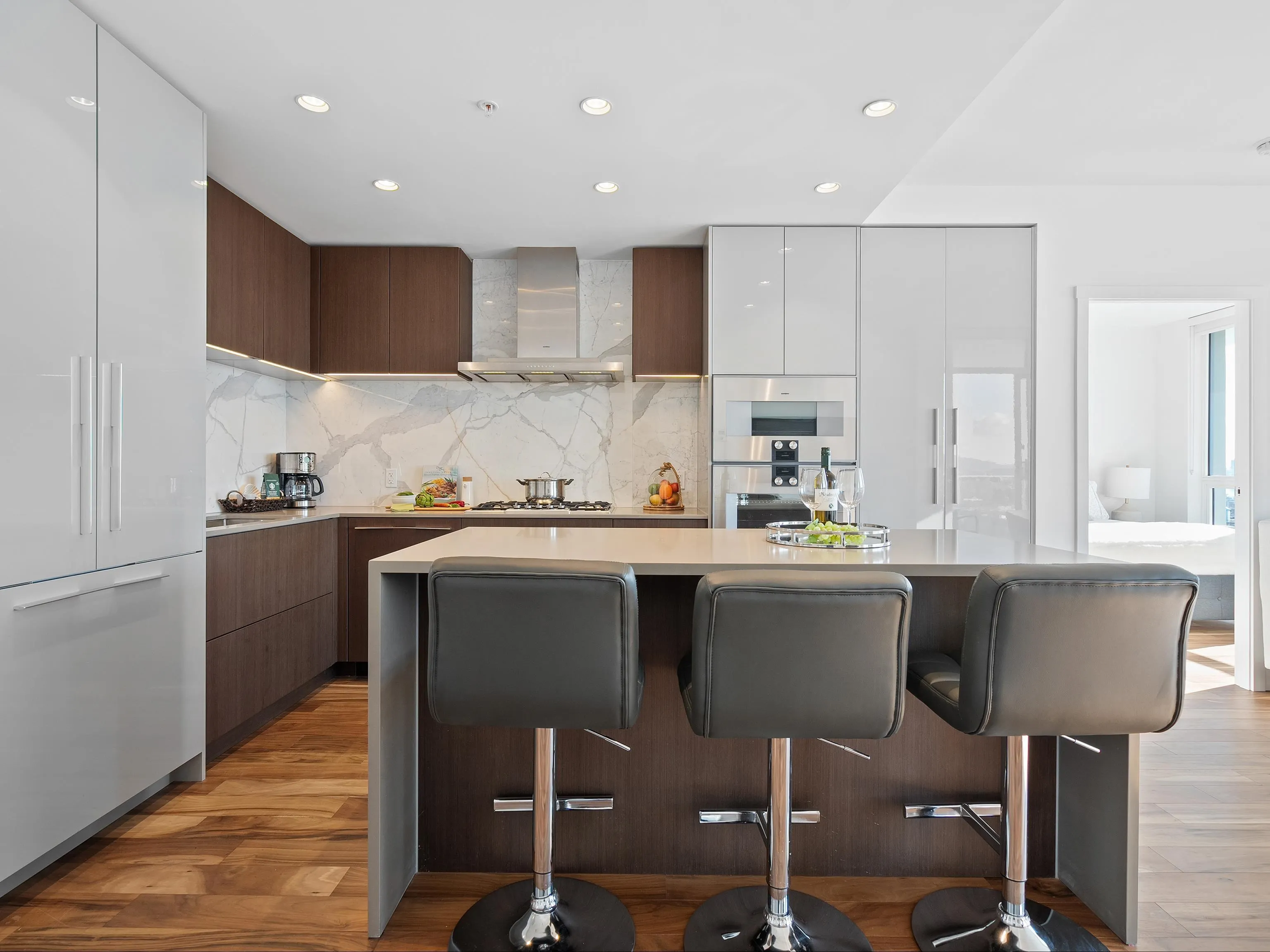 2004 1632 Lions Gate Lane