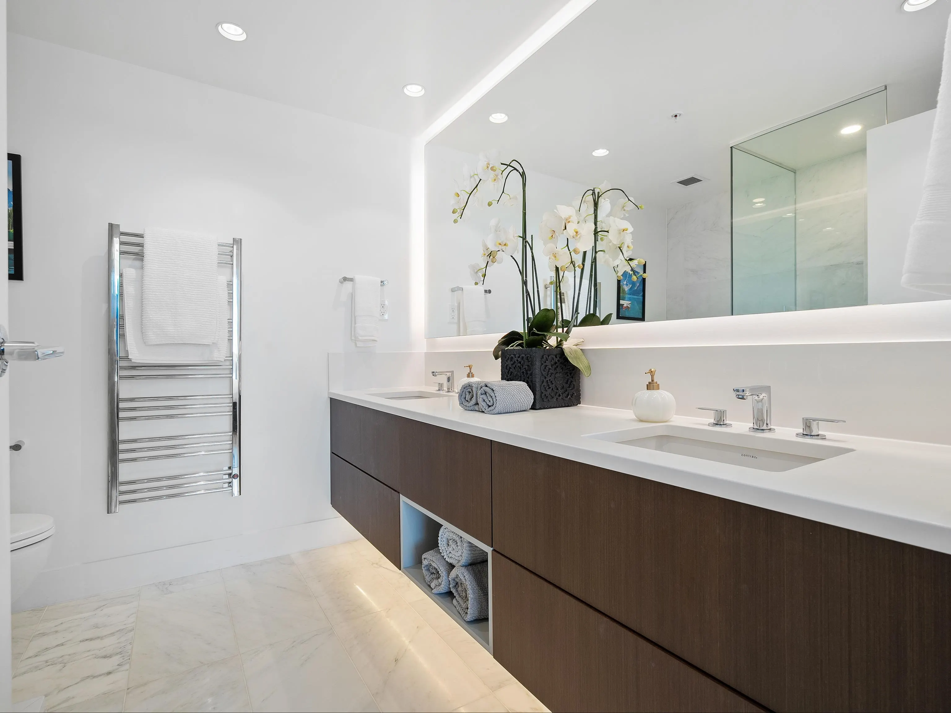 2004 1632 Lions Gate Lane