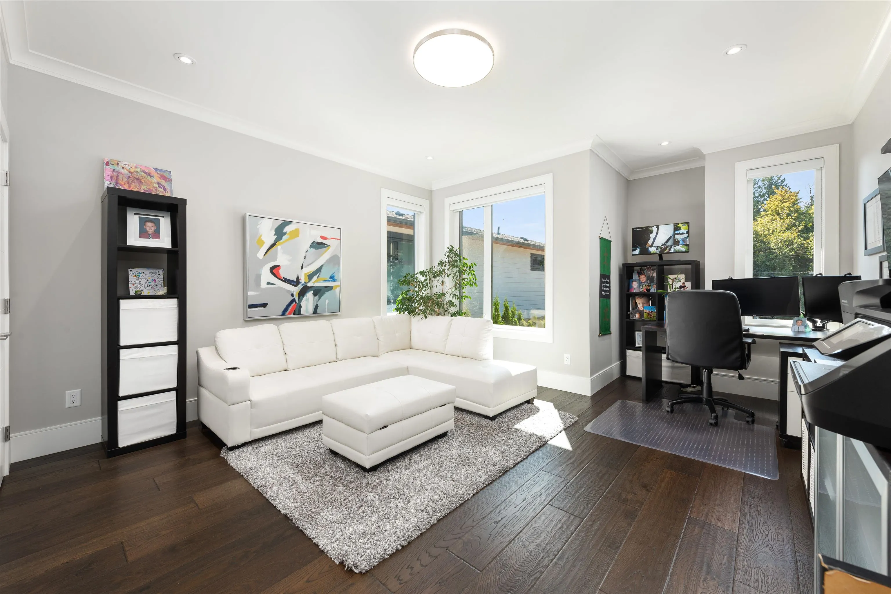 20025 Grade Crescent