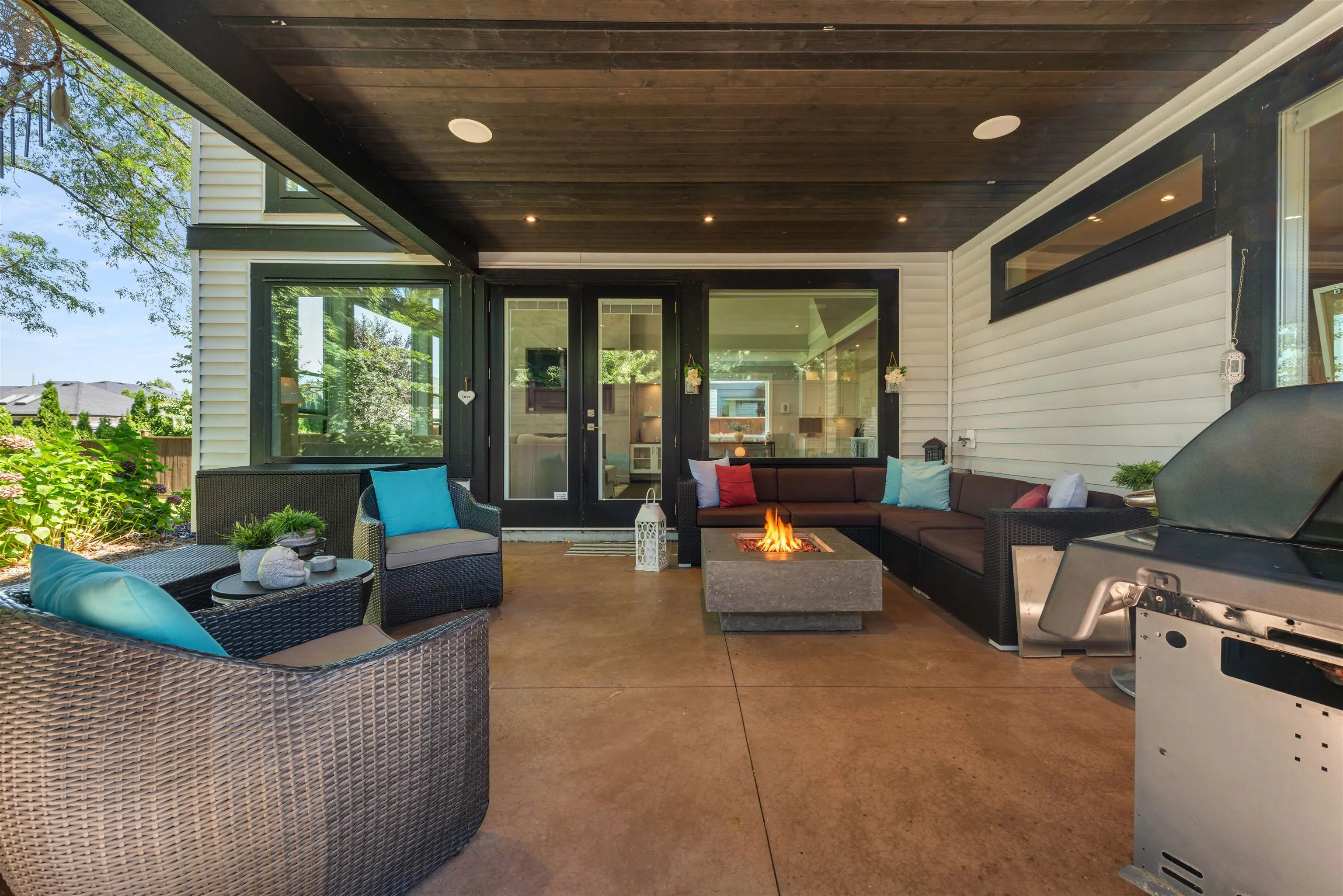 20025 Grade Crescent