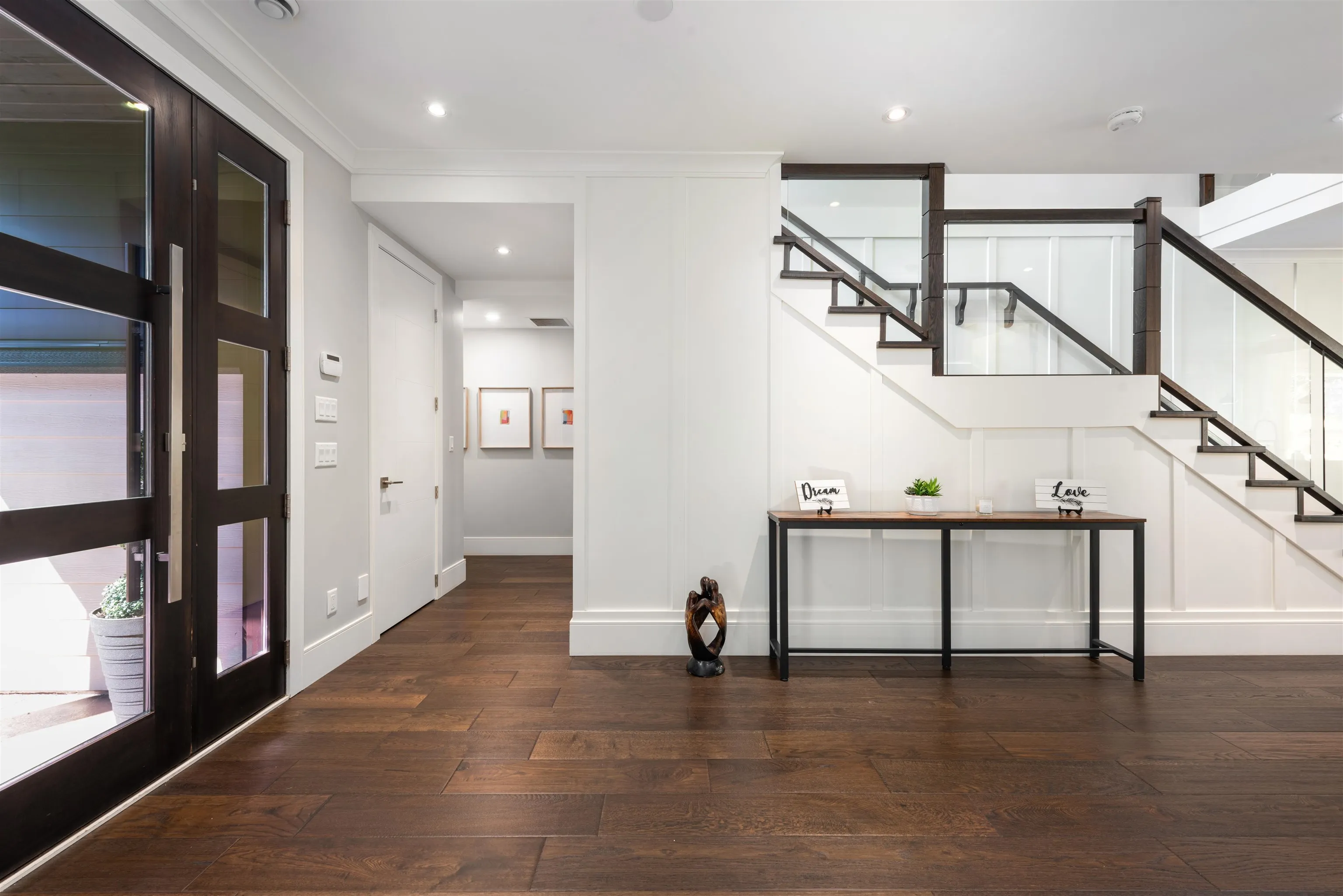 20025 Grade Crescent