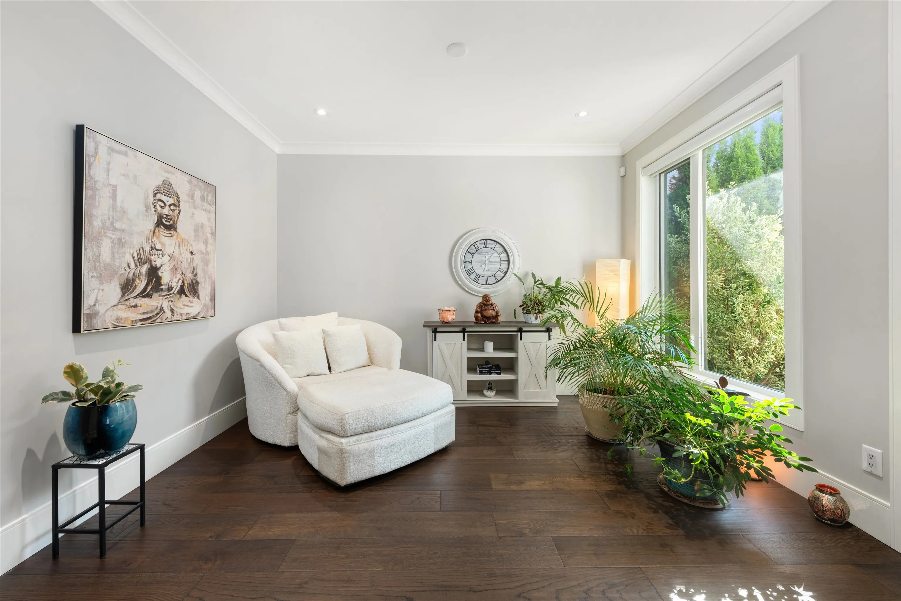 20025 Grade Crescent