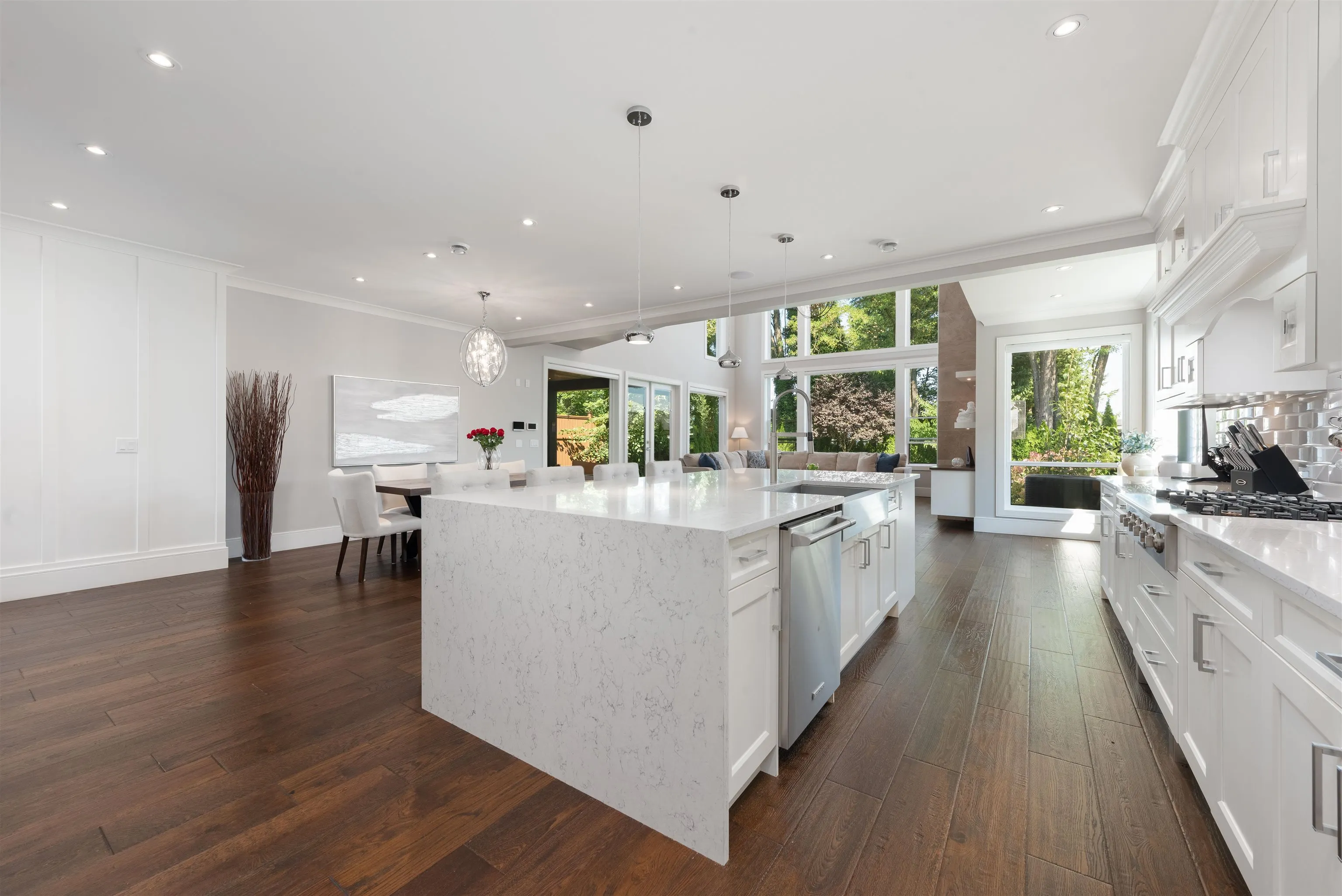 20025 Grade Crescent