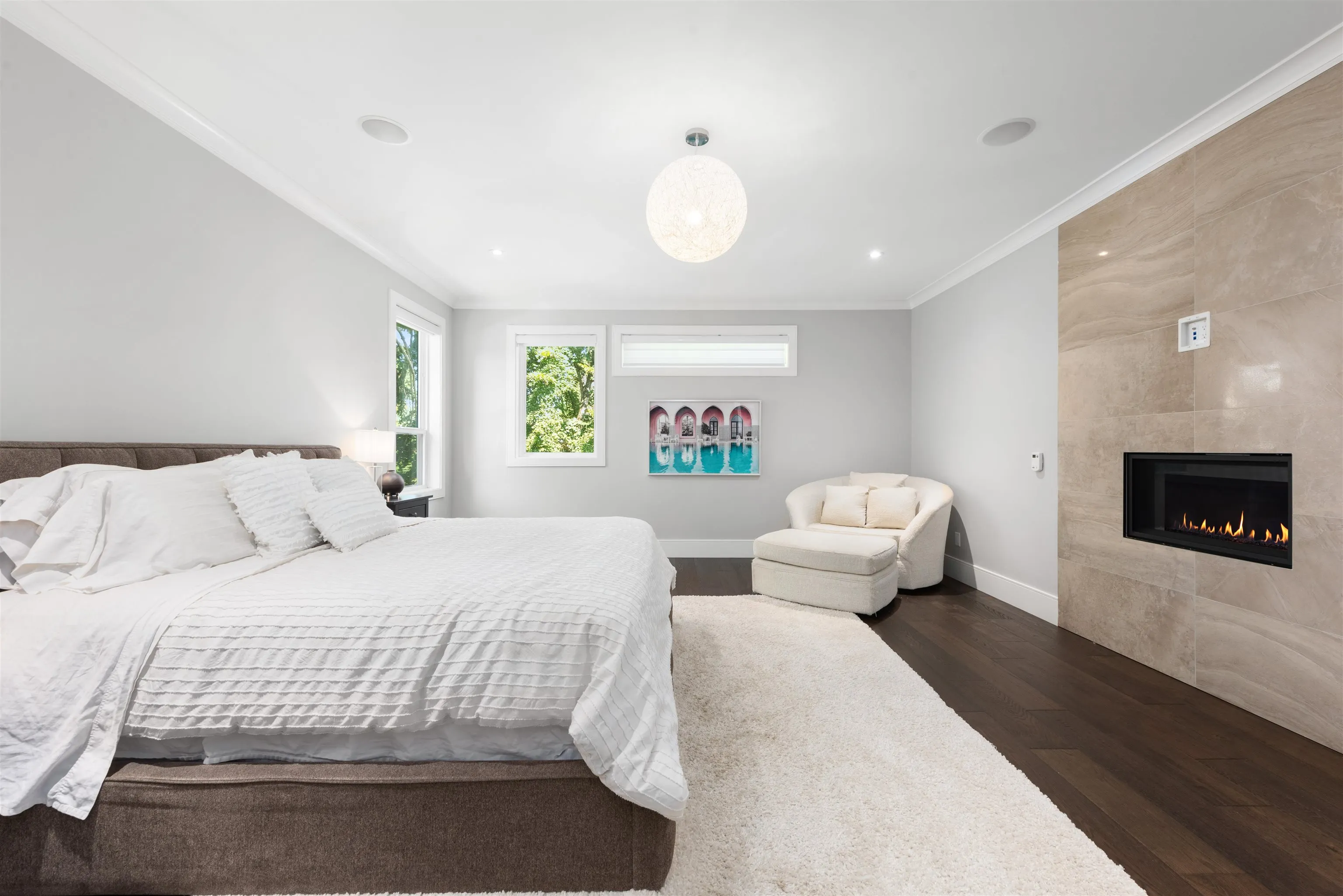 20025 Grade Crescent