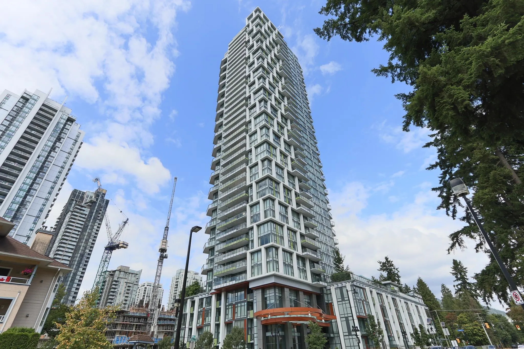 2001 1182 Westwood Street