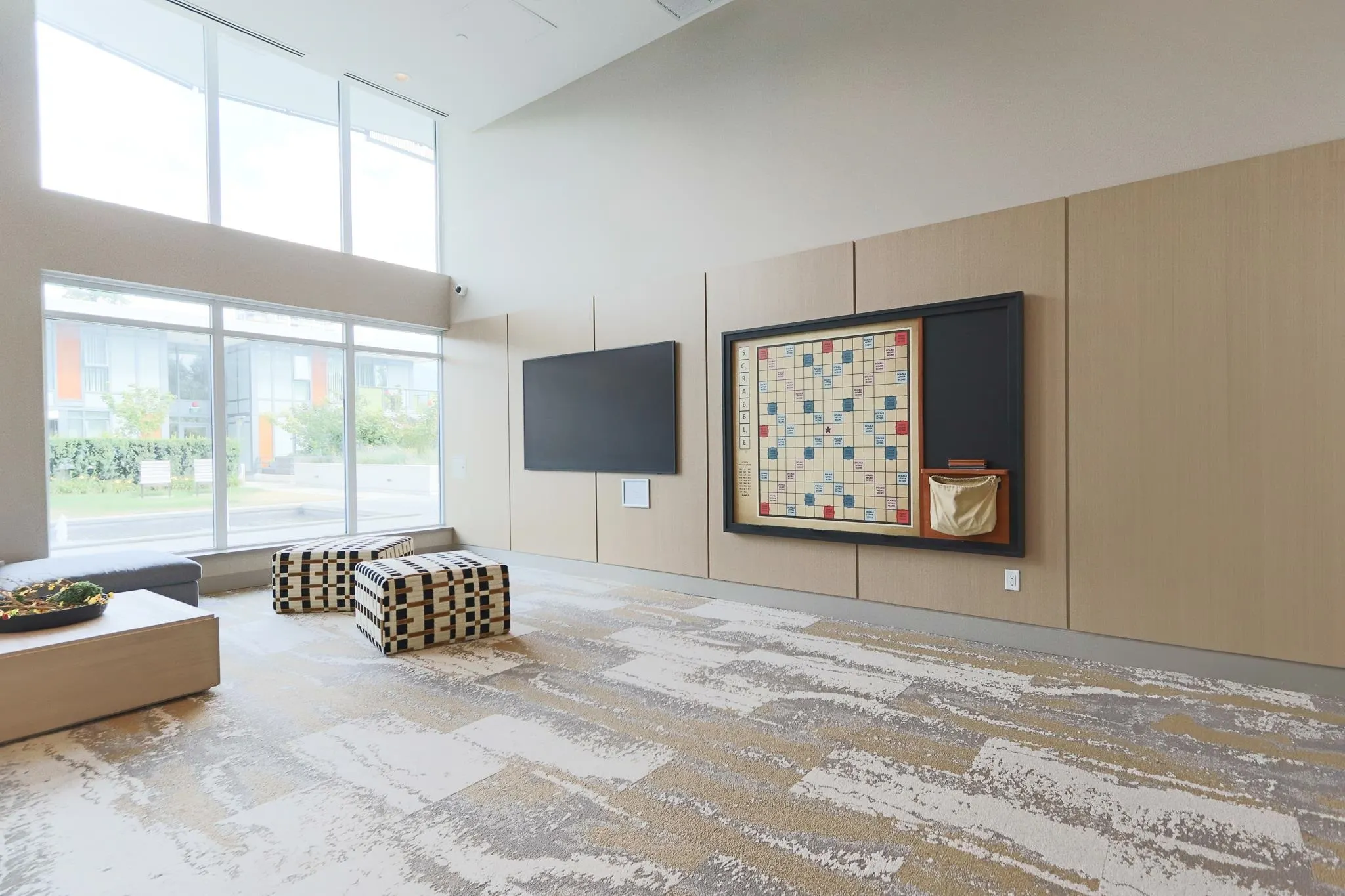 2001 1182 Westwood Street