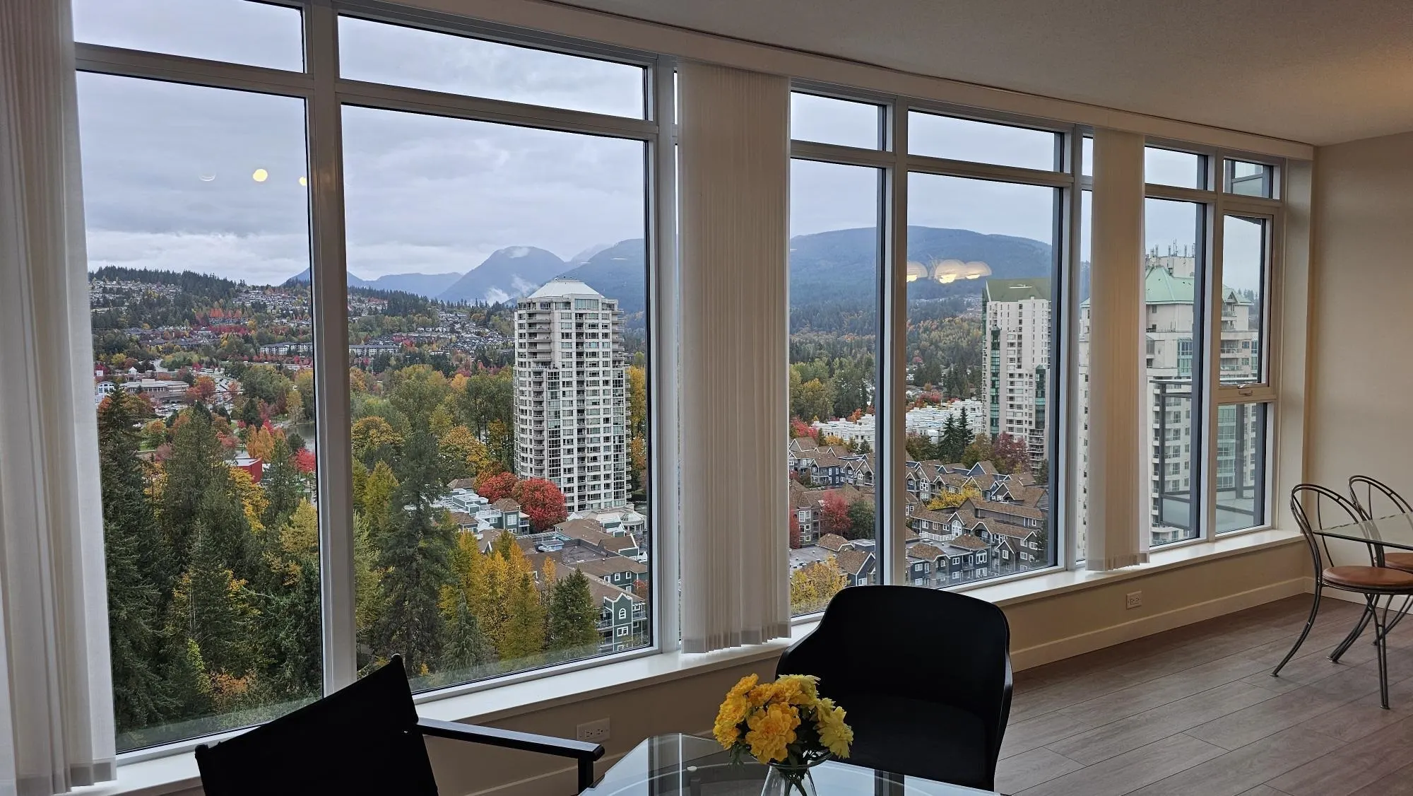 2001 1182 Westwood Street