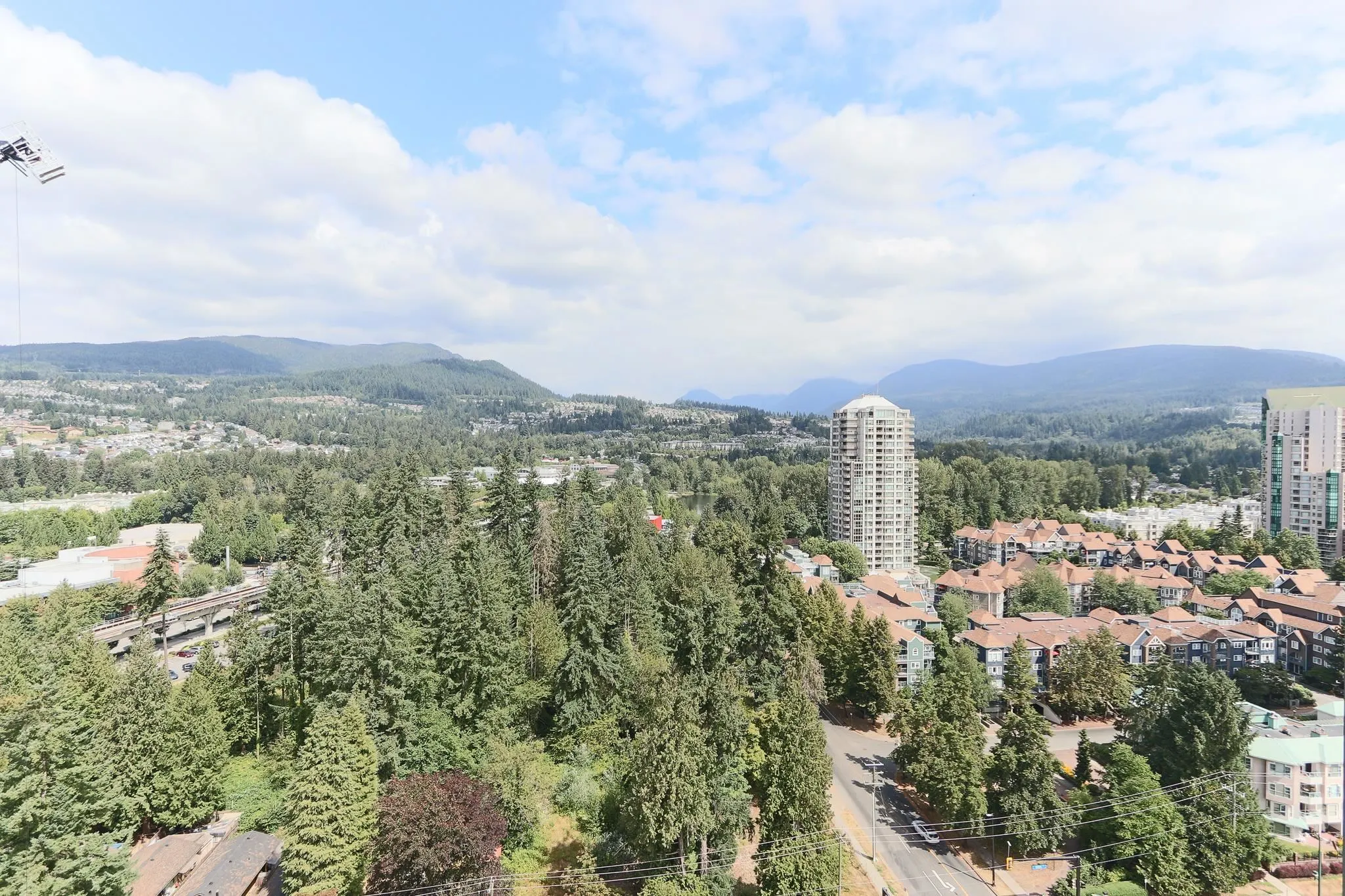 2001 1182 Westwood Street