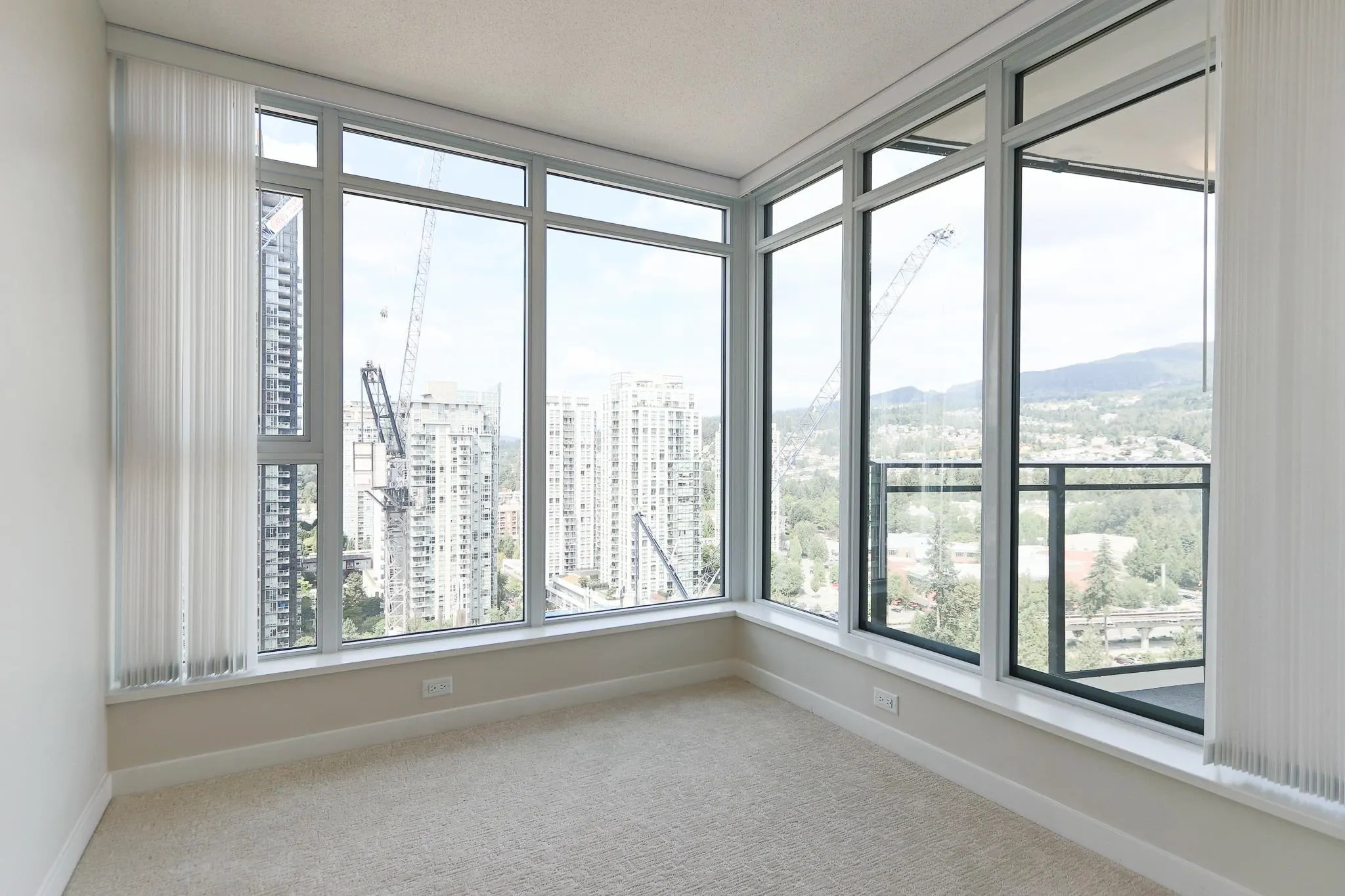 2001 1182 Westwood Street