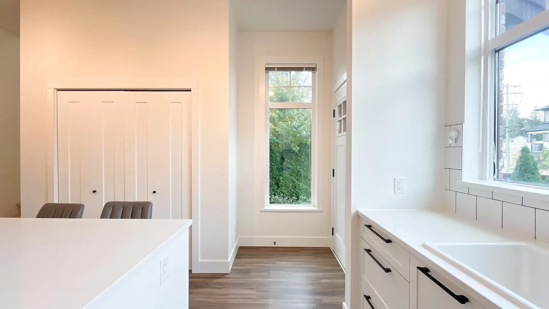 33 3552 Victoria Drive