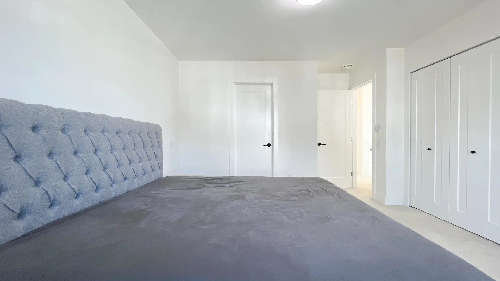 33 3552 Victoria Drive