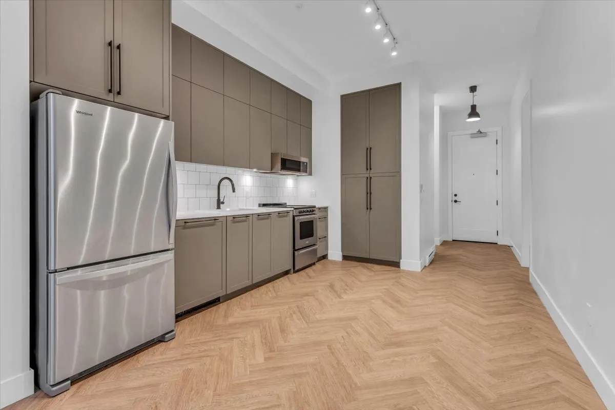 112 13929 105 Boulevard