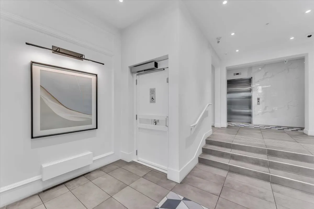 112 13929 105 Boulevard