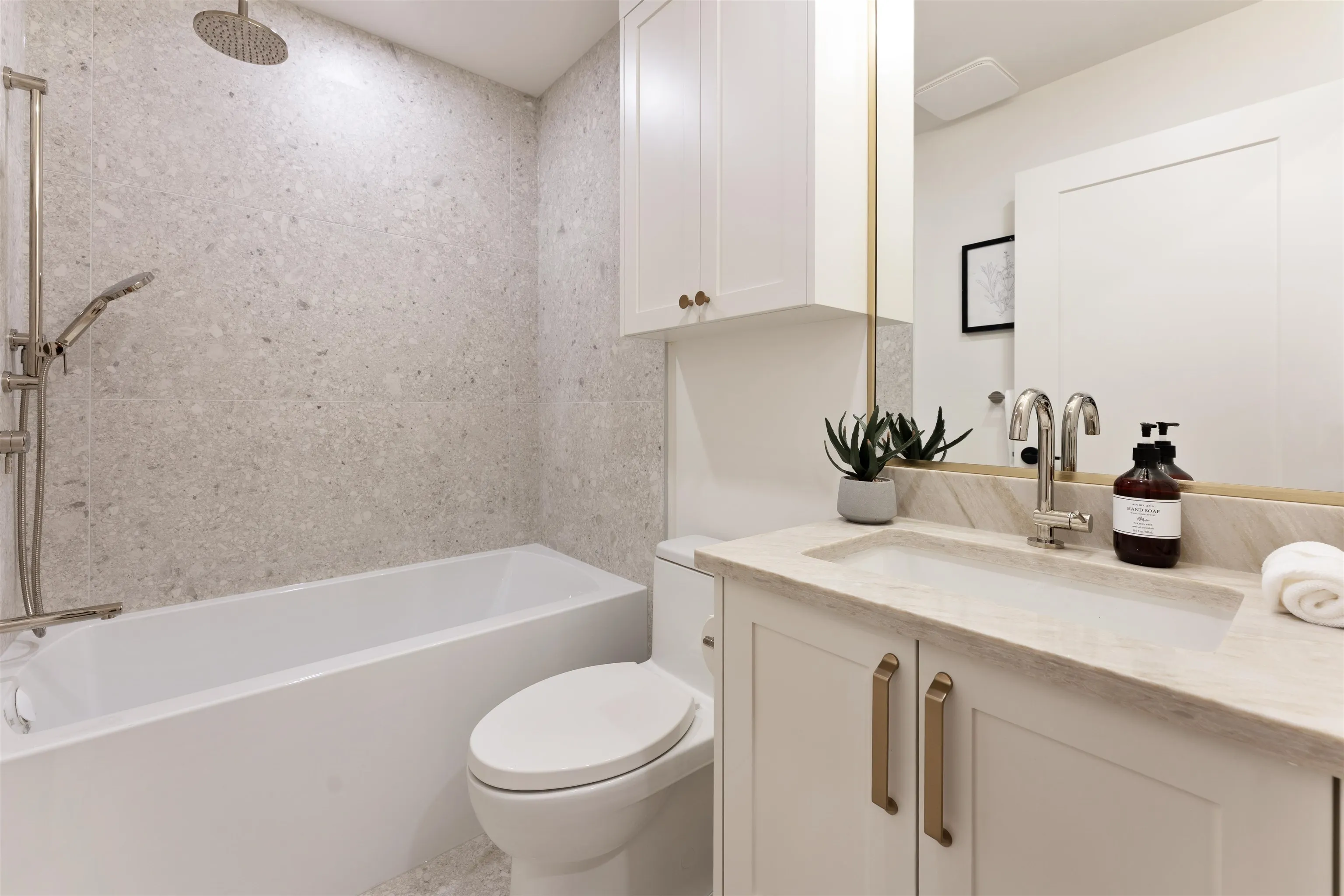 1 1765 Graveley Street