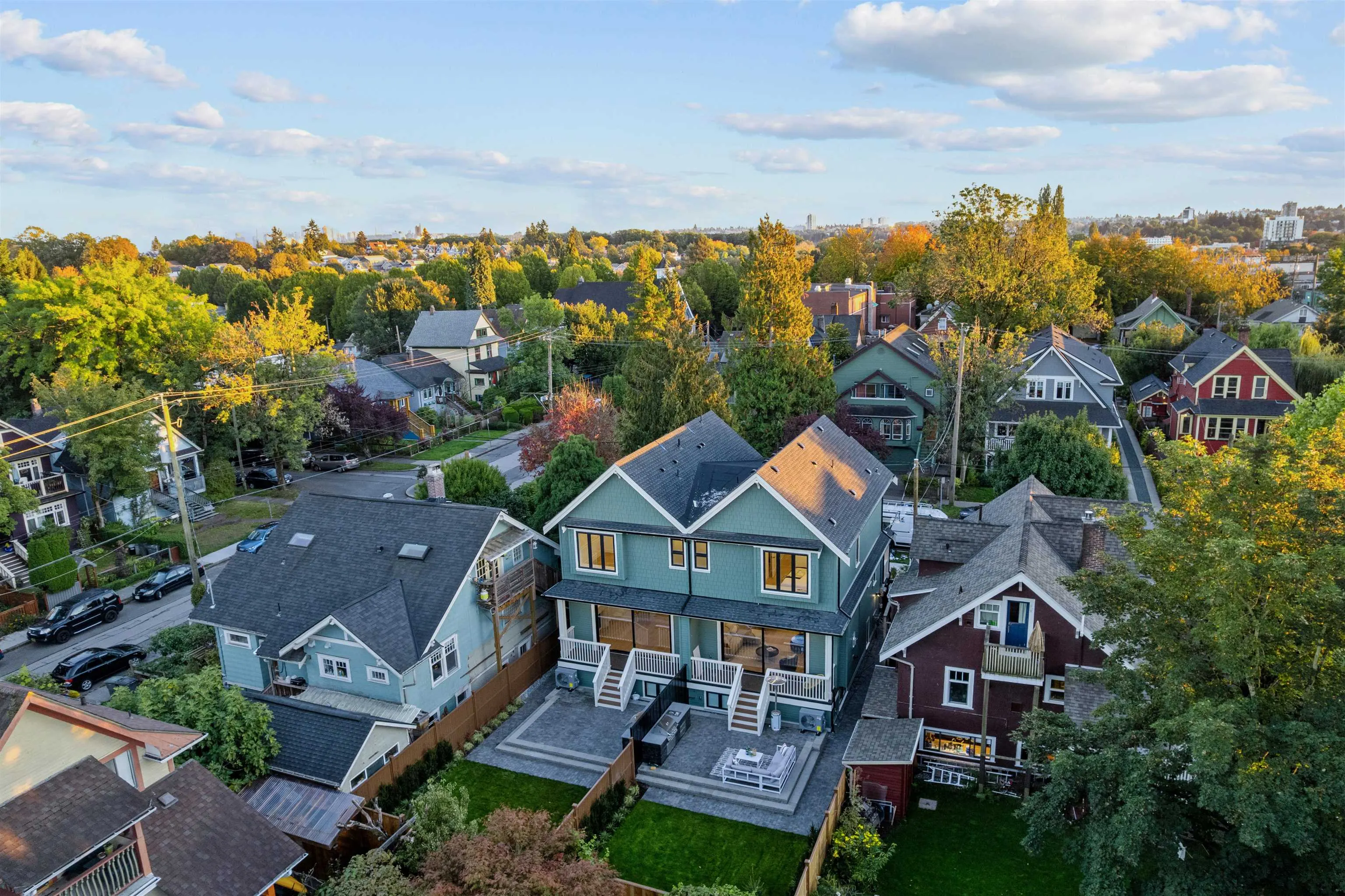 1 1765 Graveley Street