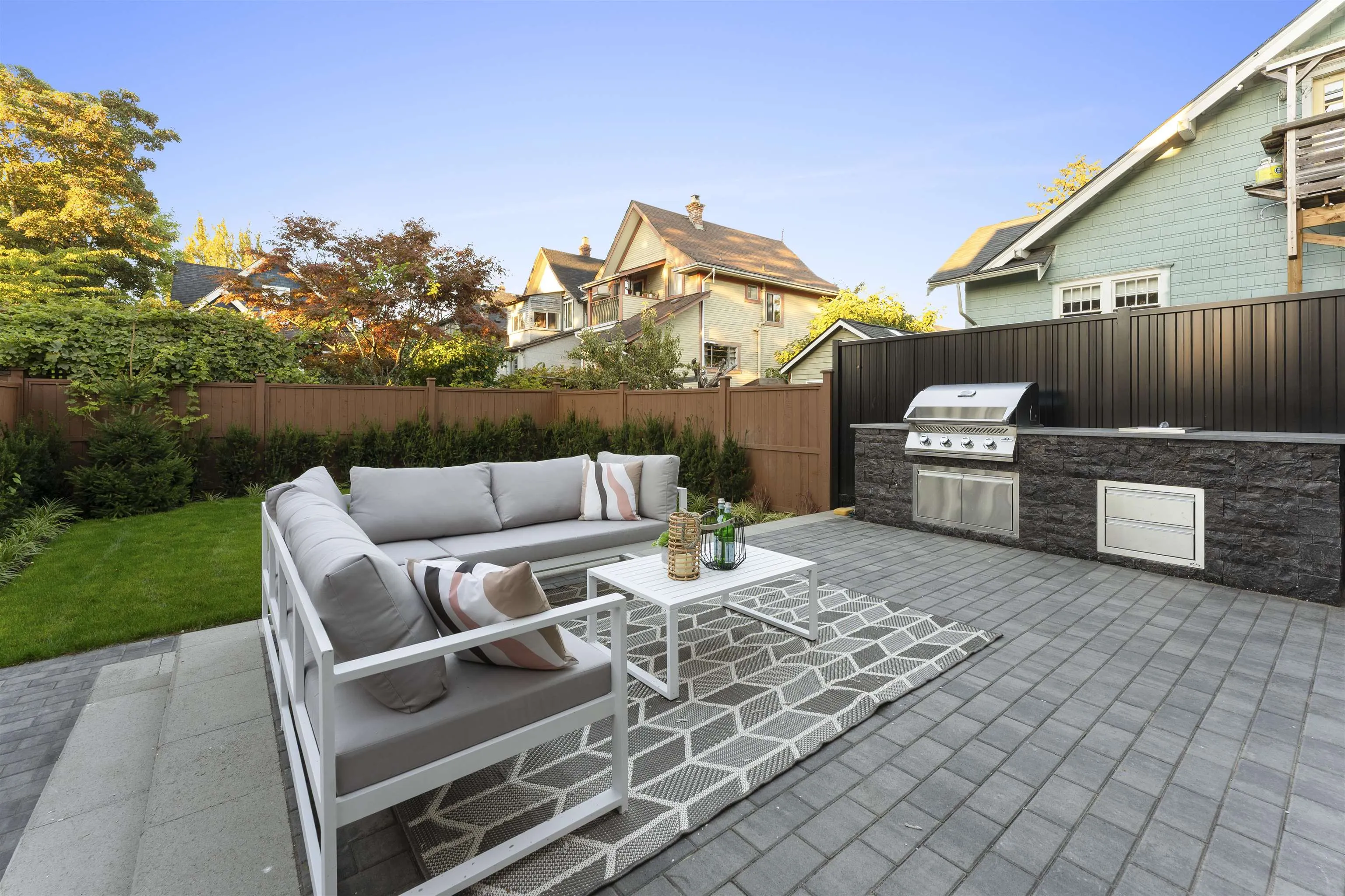 1 1765 Graveley Street