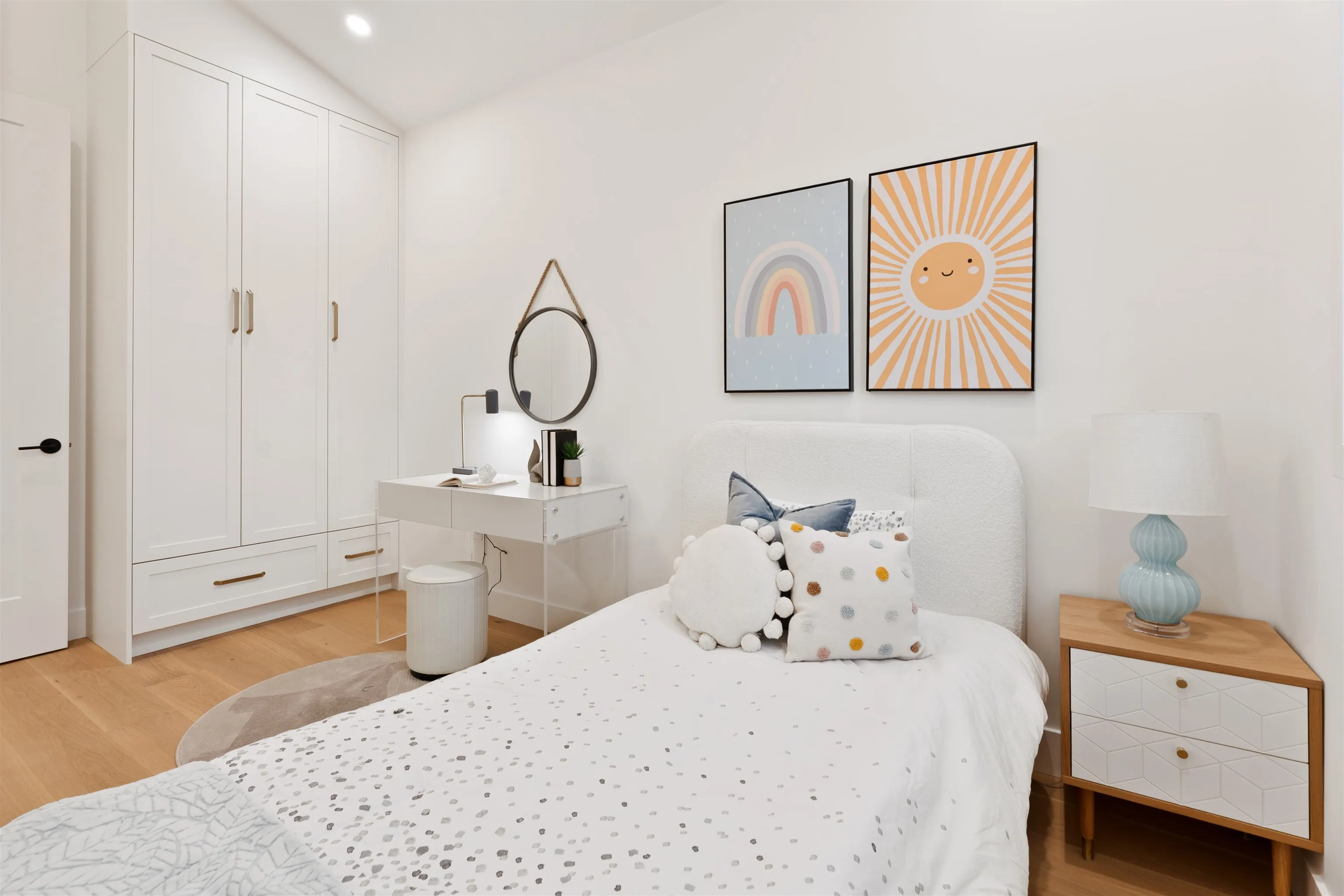 1 1765 Graveley Street