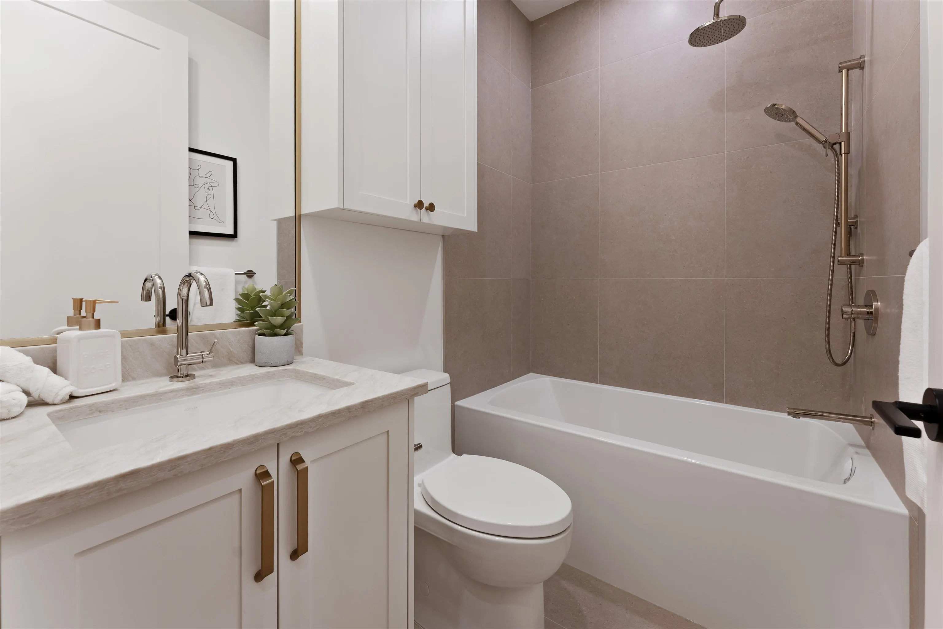 1 1765 Graveley Street