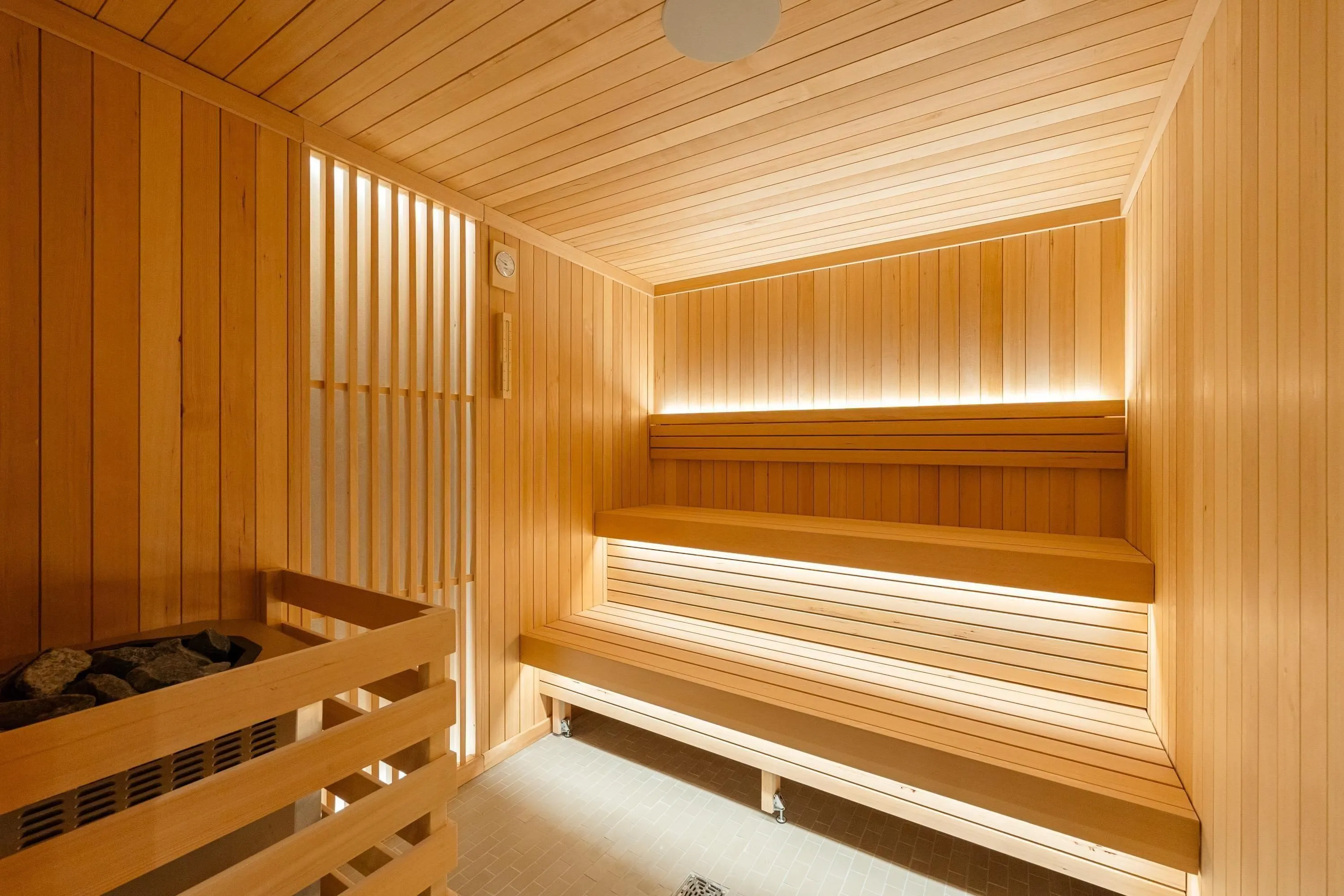 3104 5987 Wilson Avenue