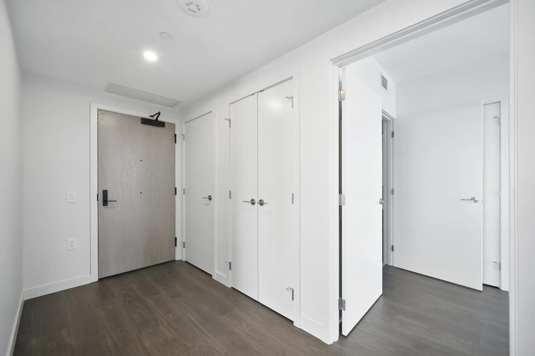 3104 5987 Wilson Avenue