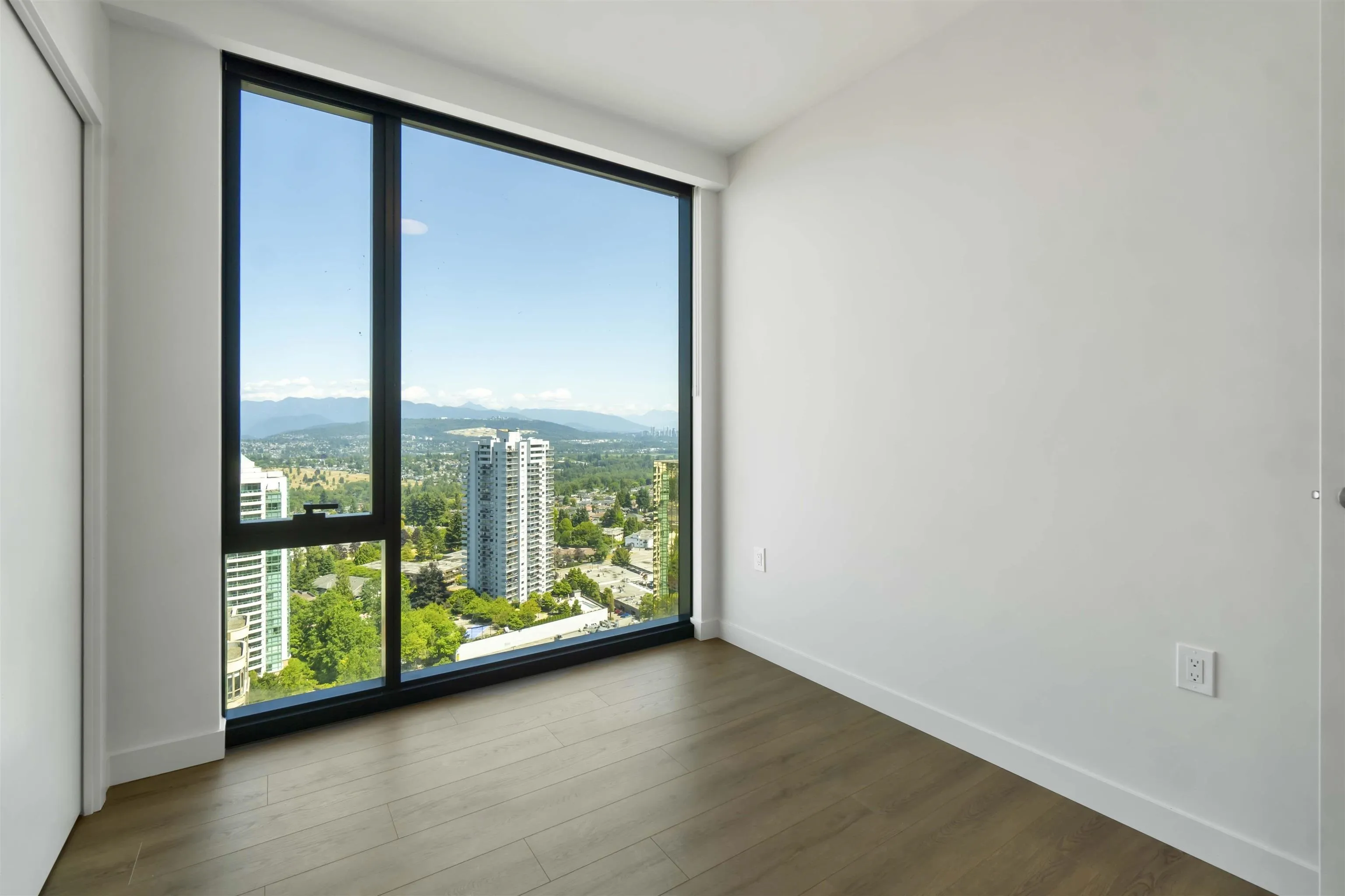 3104 5987 Wilson Avenue