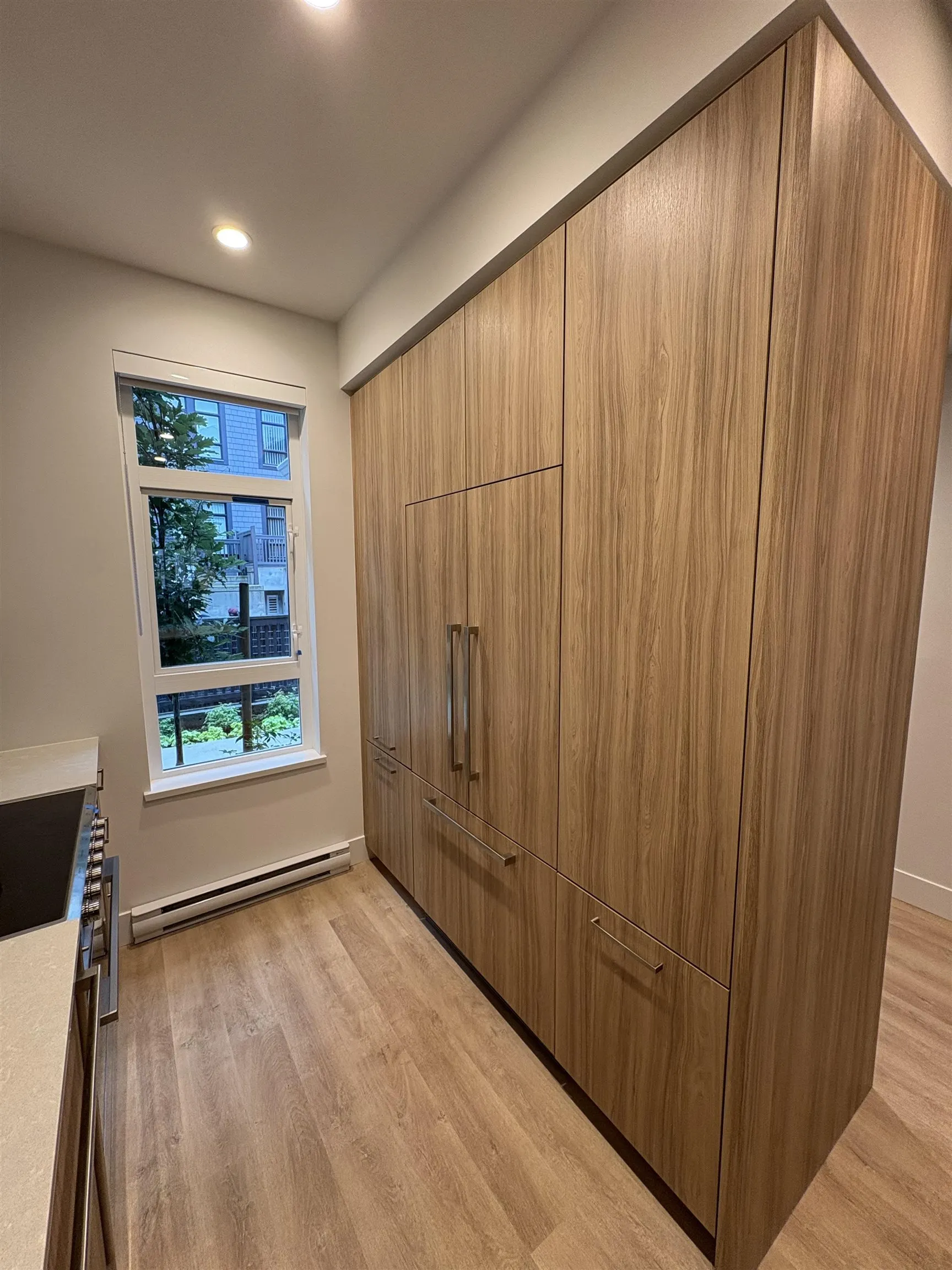 105 2304 Emery Court