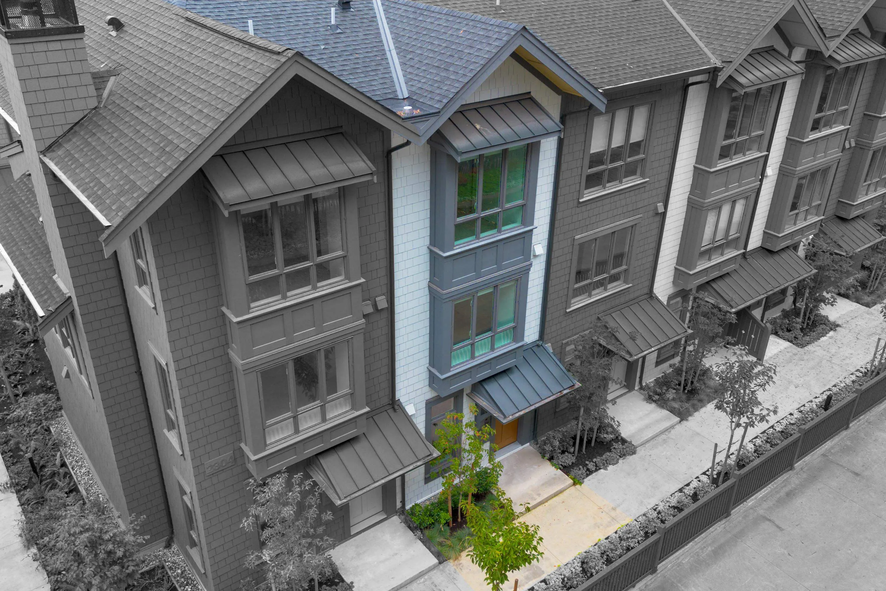 105 2304 Emery Court