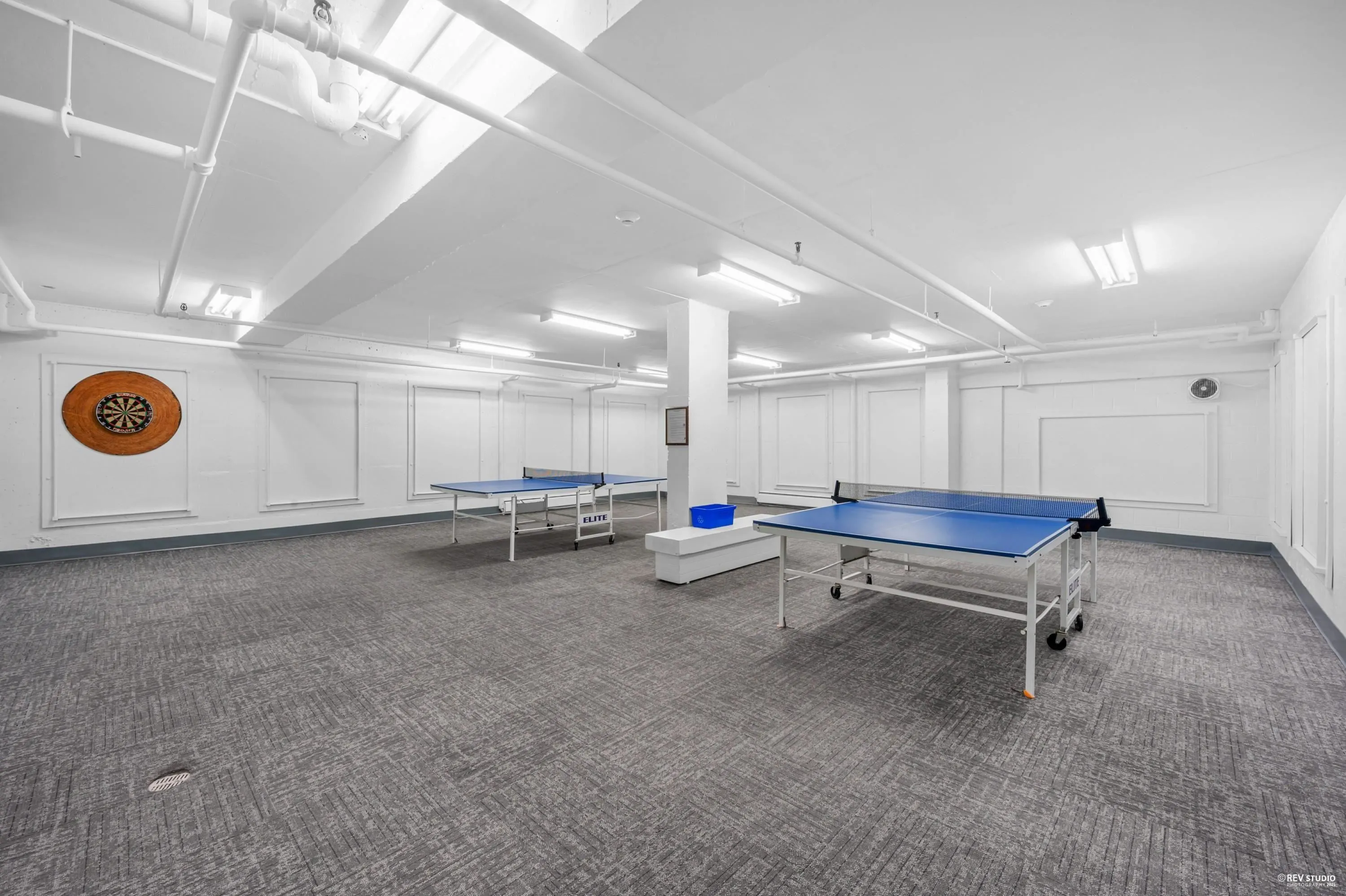 1609 2024 Fullerton Avenue