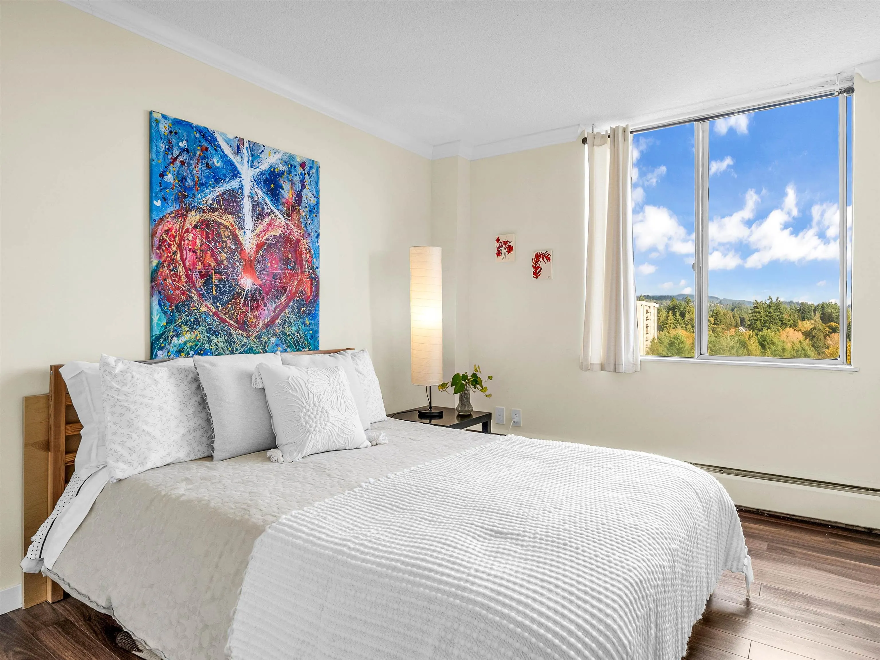 1609 2024 Fullerton Avenue