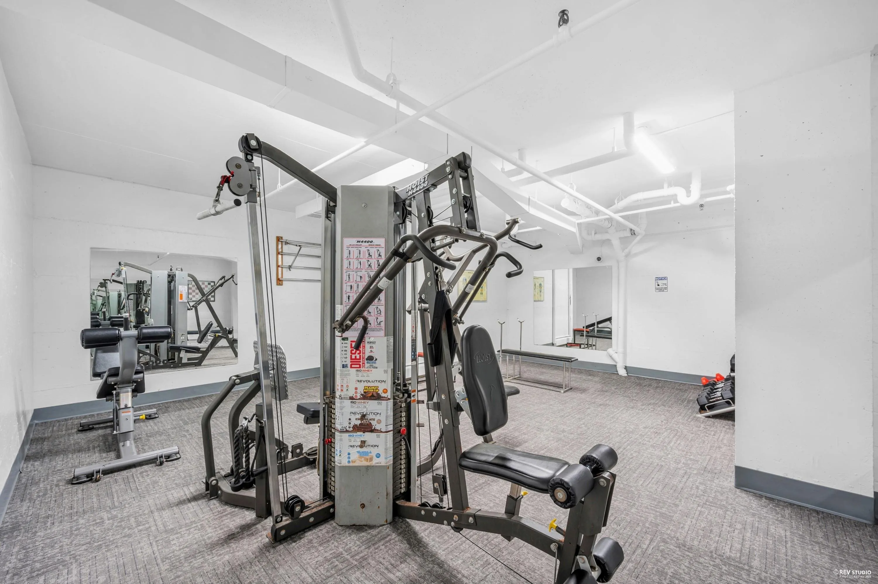 1609 2024 Fullerton Avenue