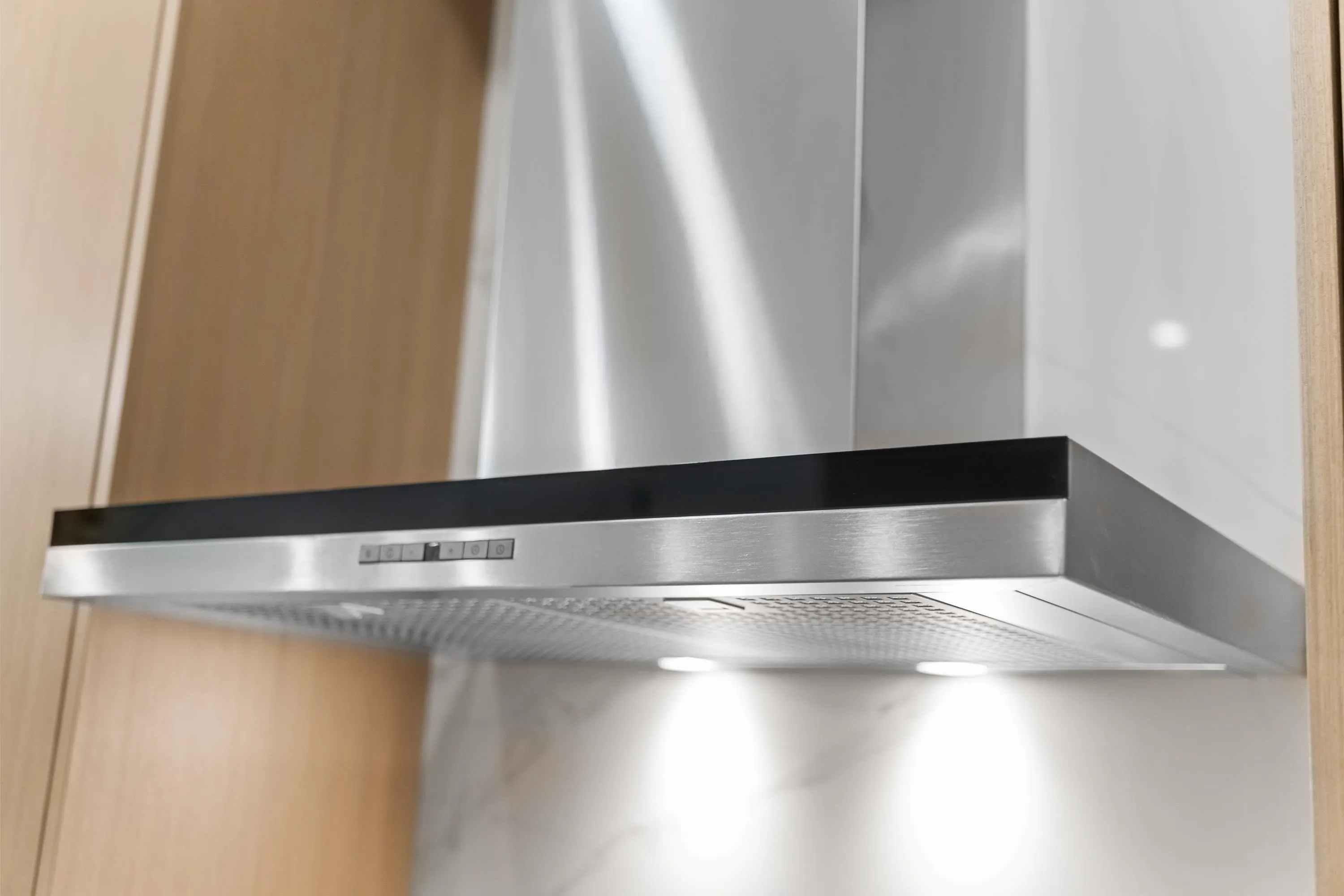 1 1166 E 11th Avenue