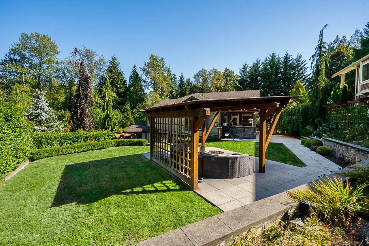 16 13210 Shoesmith Crescent